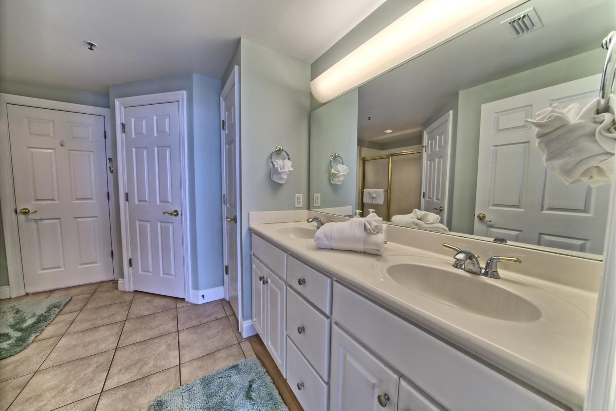 Spectacular Gulf Front With And Picnic Area Access - Unit 1406 Panama City Beach