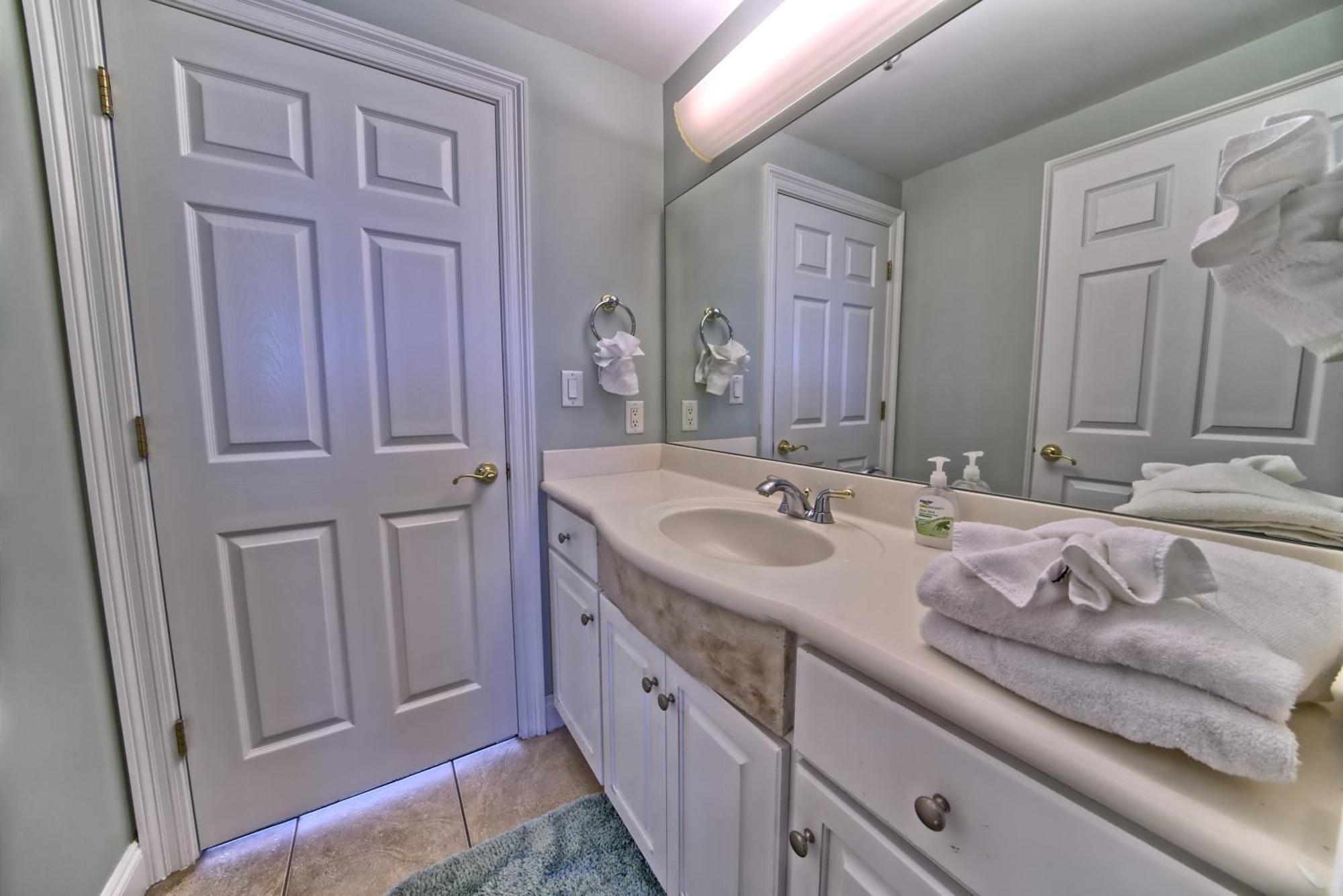Spectacular Gulf Front With And Picnic Area Access - Unit 1406 Apartment