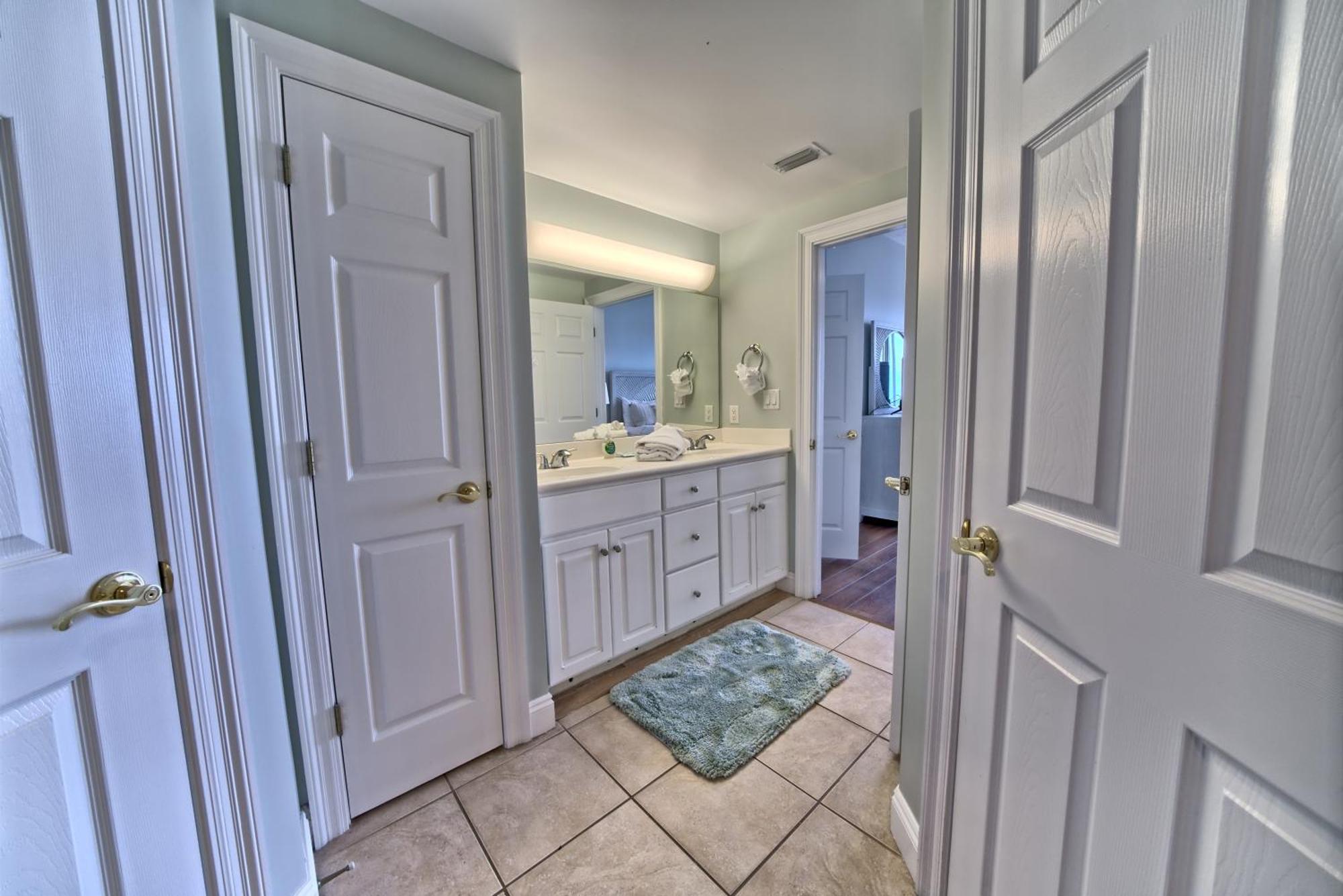Apartment Spectacular Gulf Front With And Picnic Area Access - Unit 1406