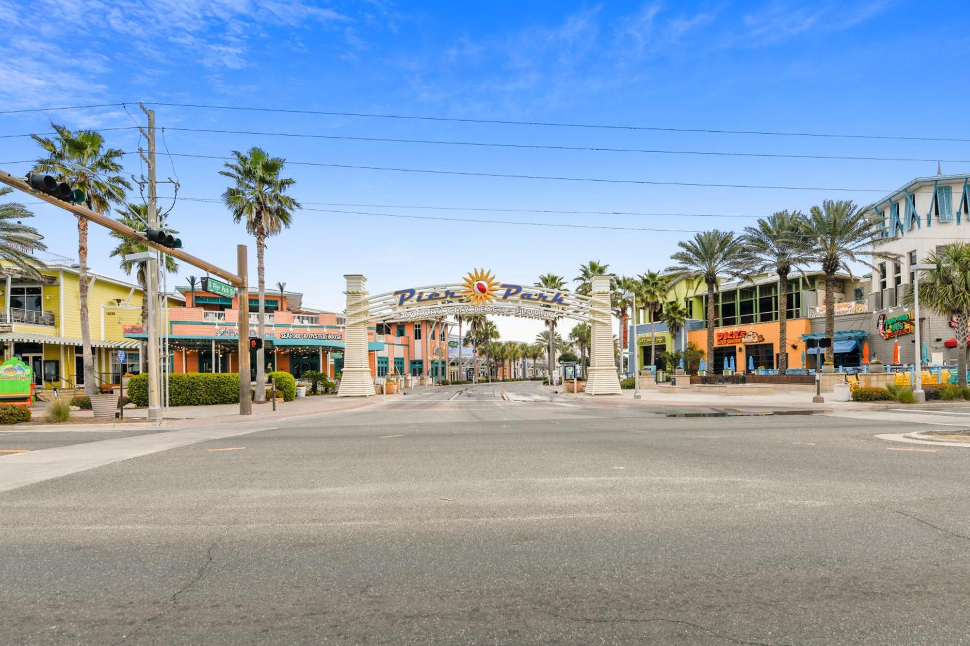 Gone Coastal - Tidewater Beach #2410 By Book That Holiday home