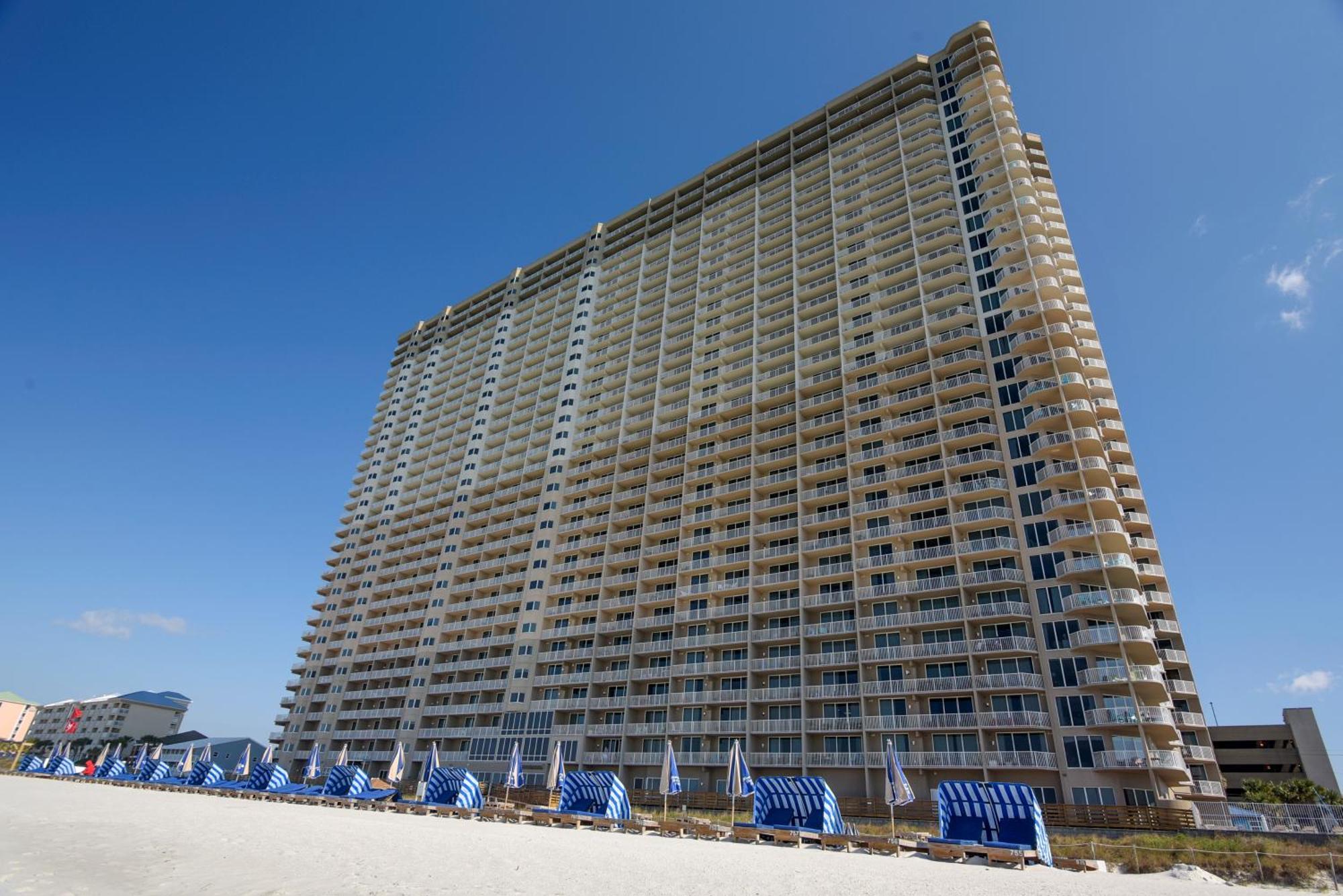 Gone Coastal - Tidewater Beach #2410 By Book That *