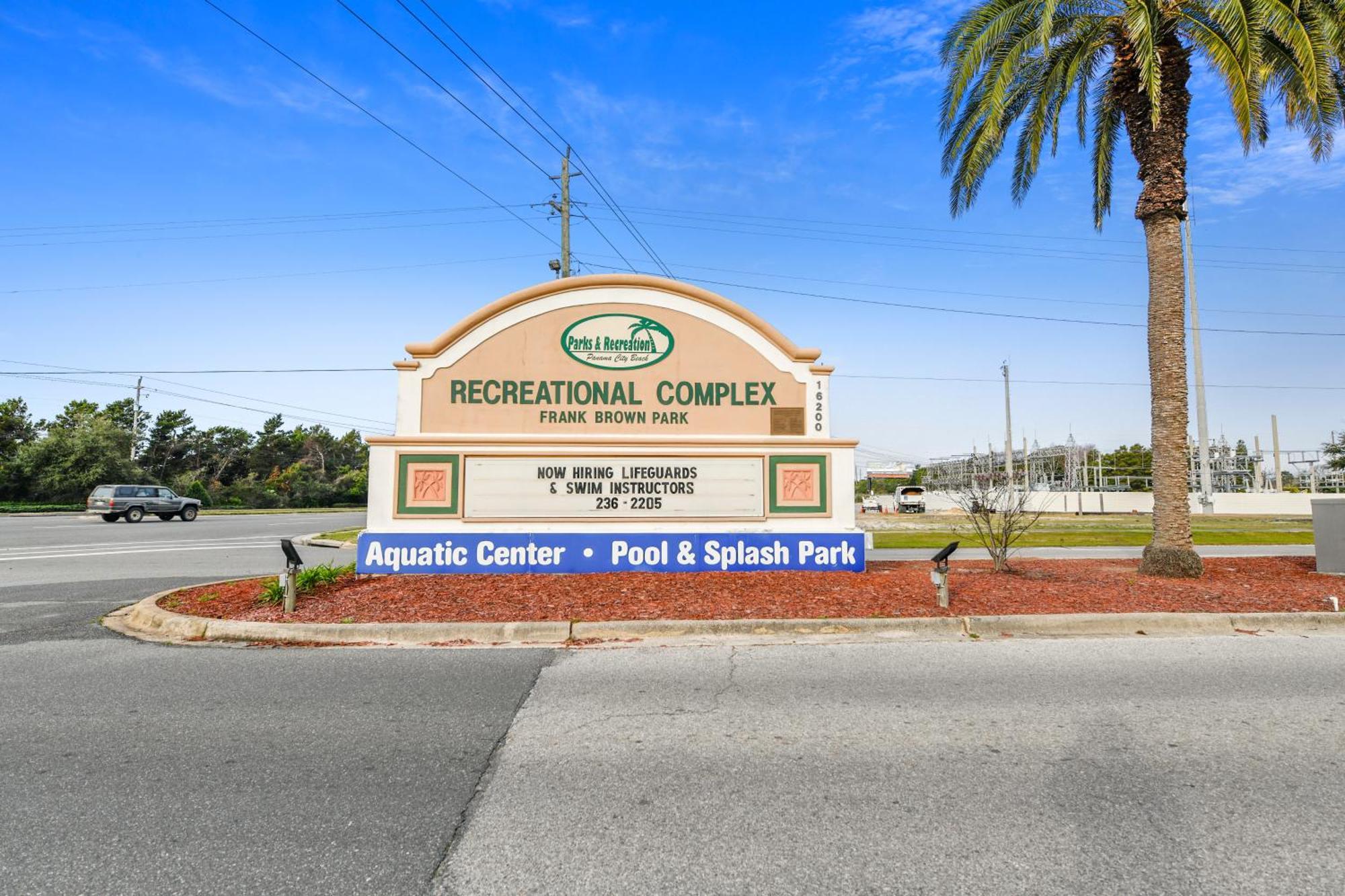 Gone Coastal - Tidewater Beach #2410 By Book That Holiday home