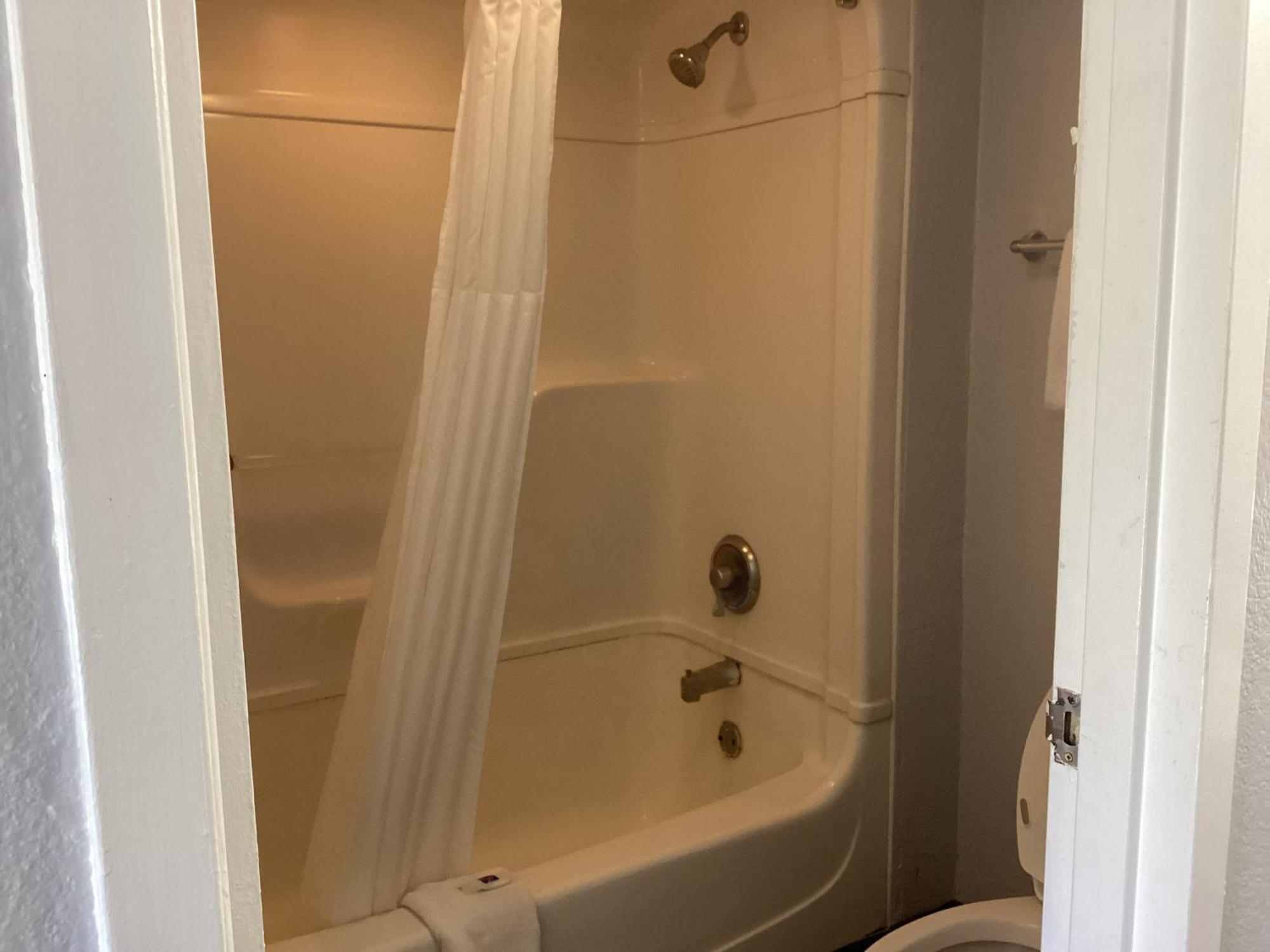 Hotel 6-lantana West Palm Beach, Fl 2*