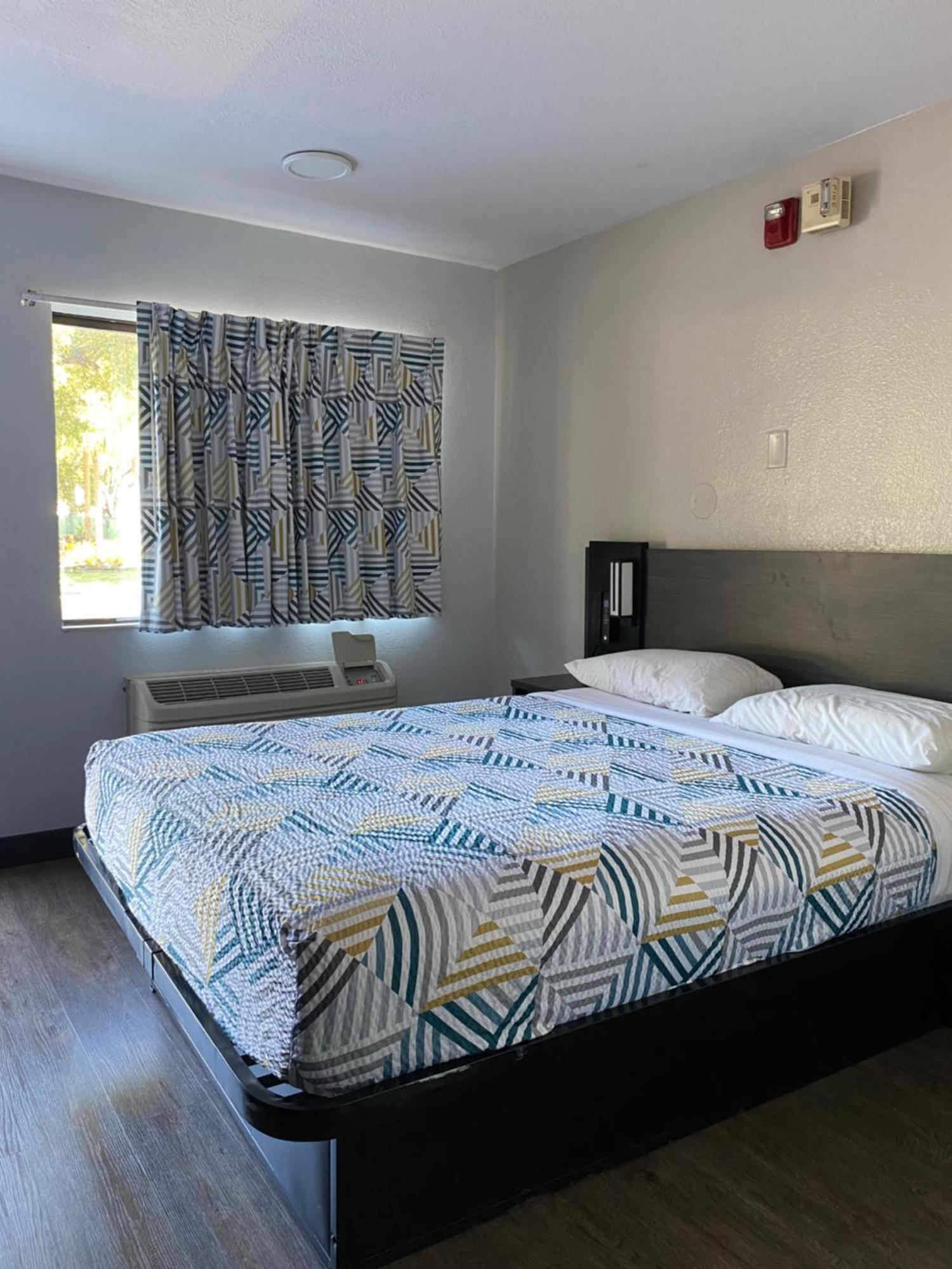 6-lantana West Palm Beach, Fl 2*
