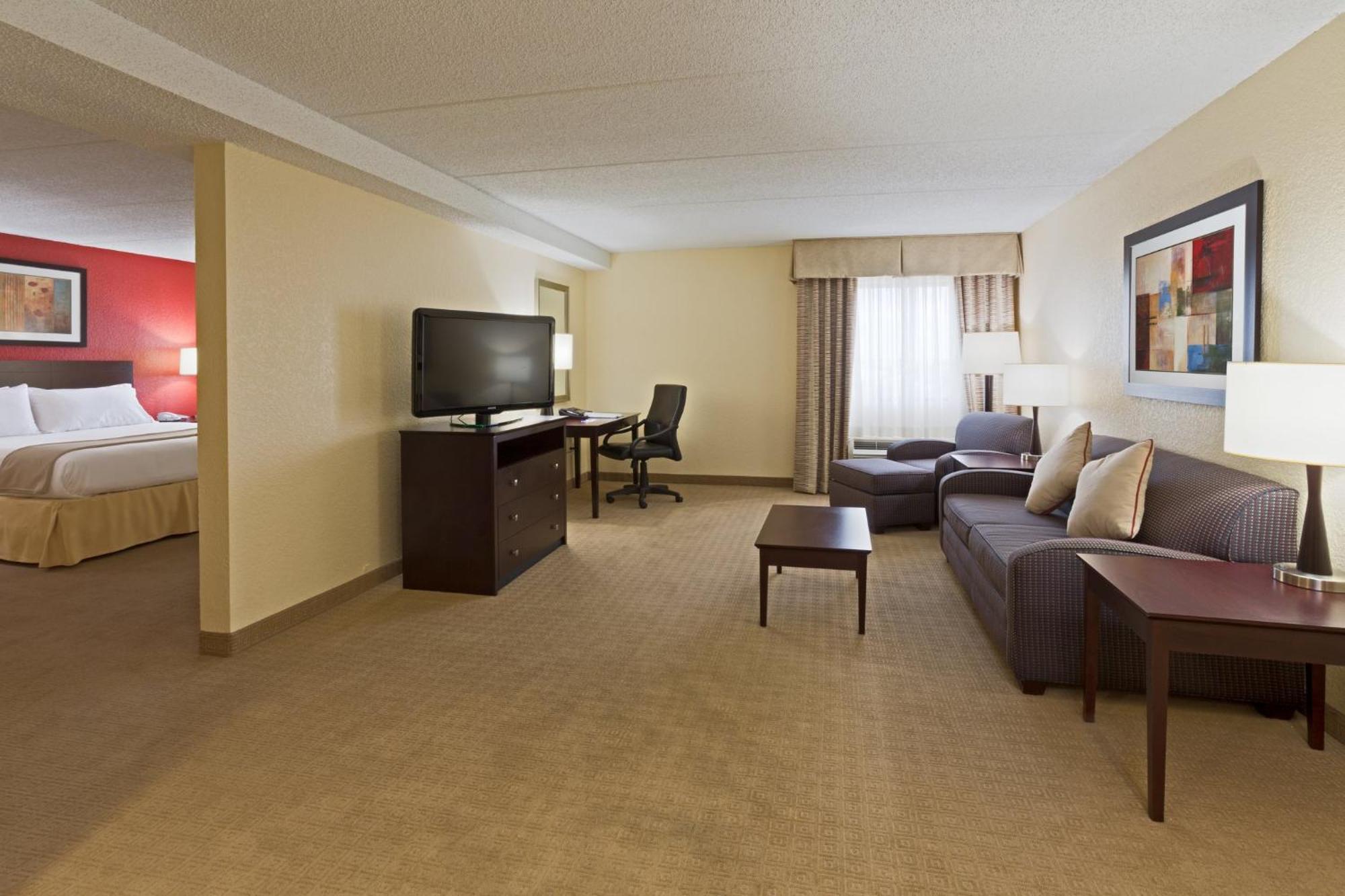 Express Lauderdale North - Executive Airport By Ihg Hotel