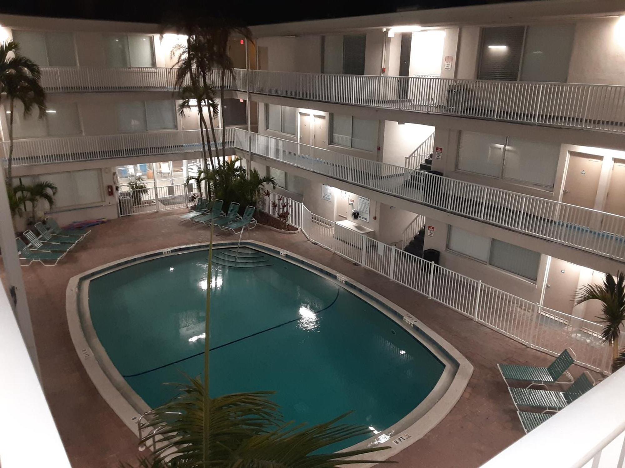 Resort Sandalwood North Redington Beach