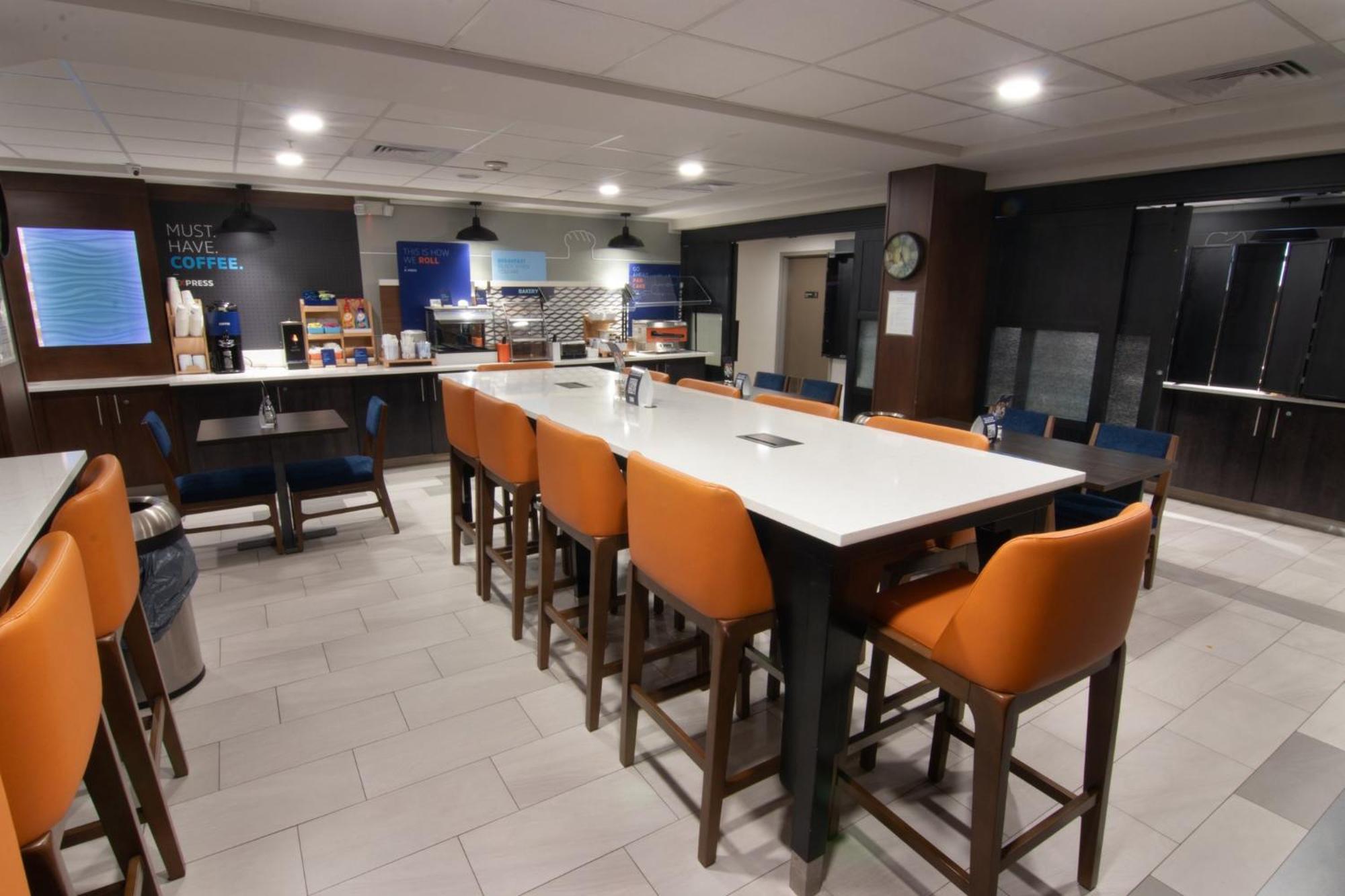 Express And Lauderdale Airport West By Ihg Hotel