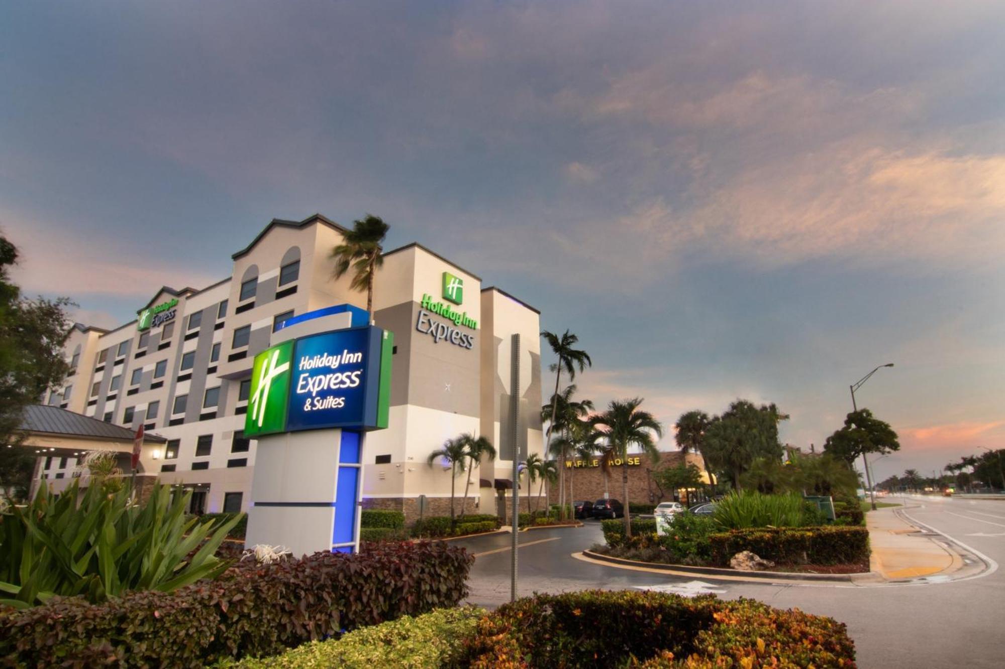 Express And Lauderdale Airport West By Ihg 3* Davie