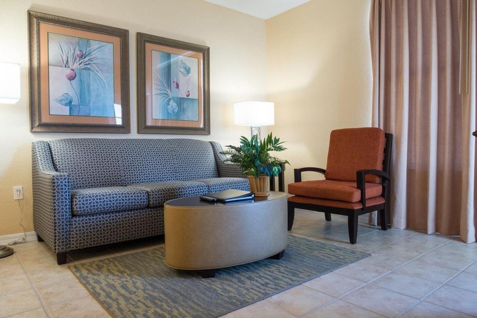 Resort At Parkway Celebration