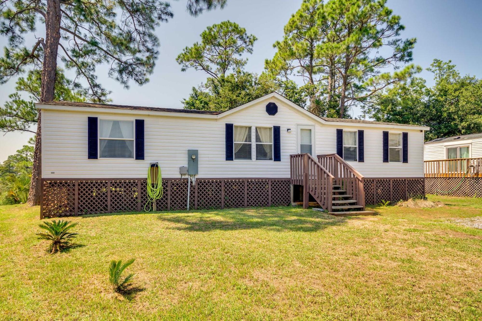 Stunning Home, 8 Mi To Downtown! Pensacola