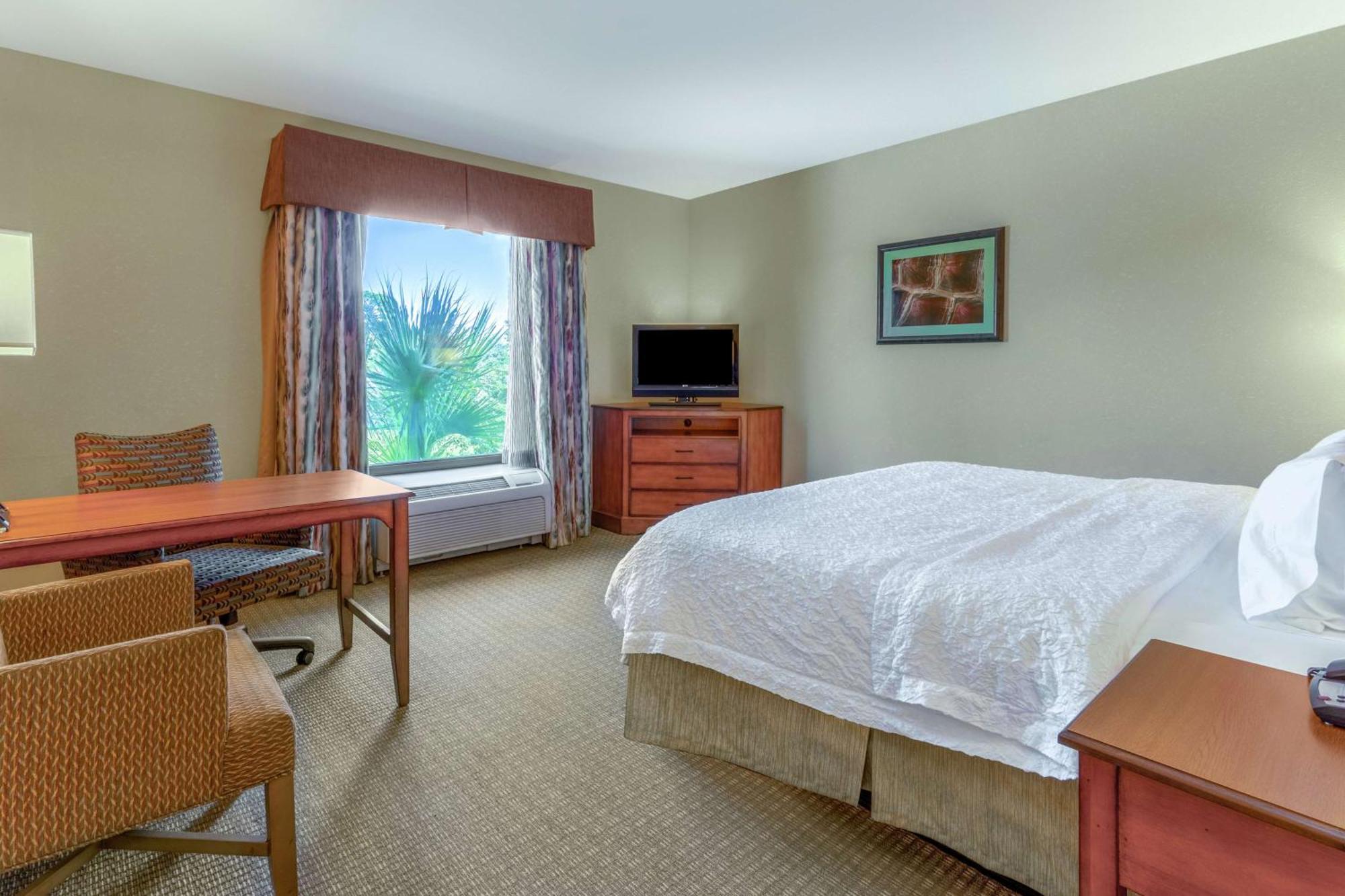 Hotel Hampton - 3*