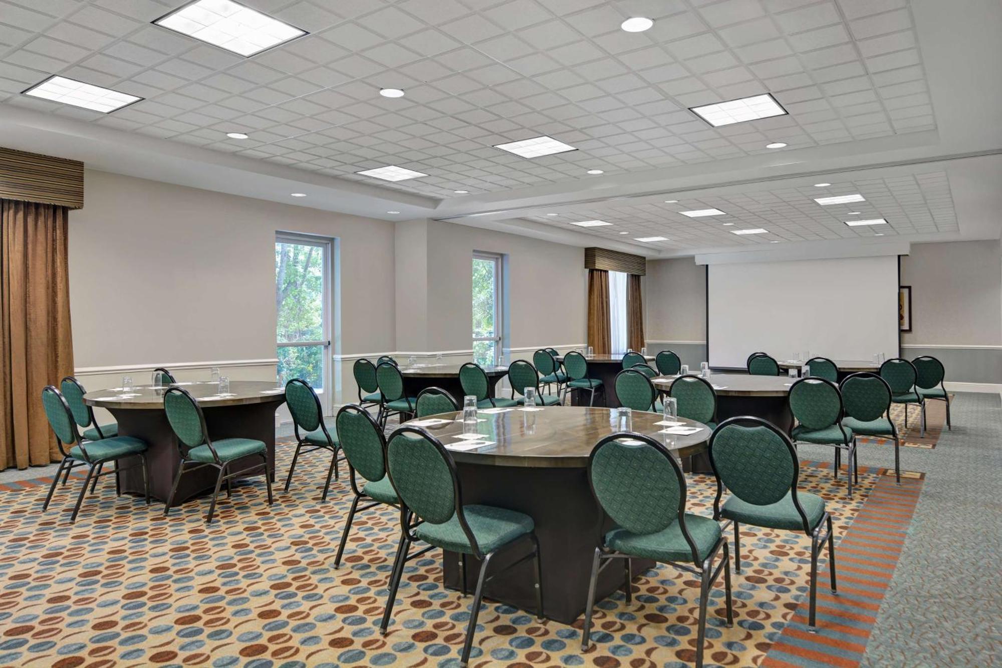 Hotel Hilton Garden Jtb/deerwood Park 3*