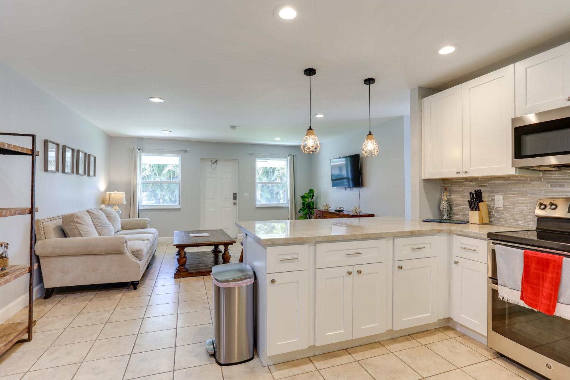 Coastal Townhome With Patio About 2 Mi To Beach! North Palm Beach