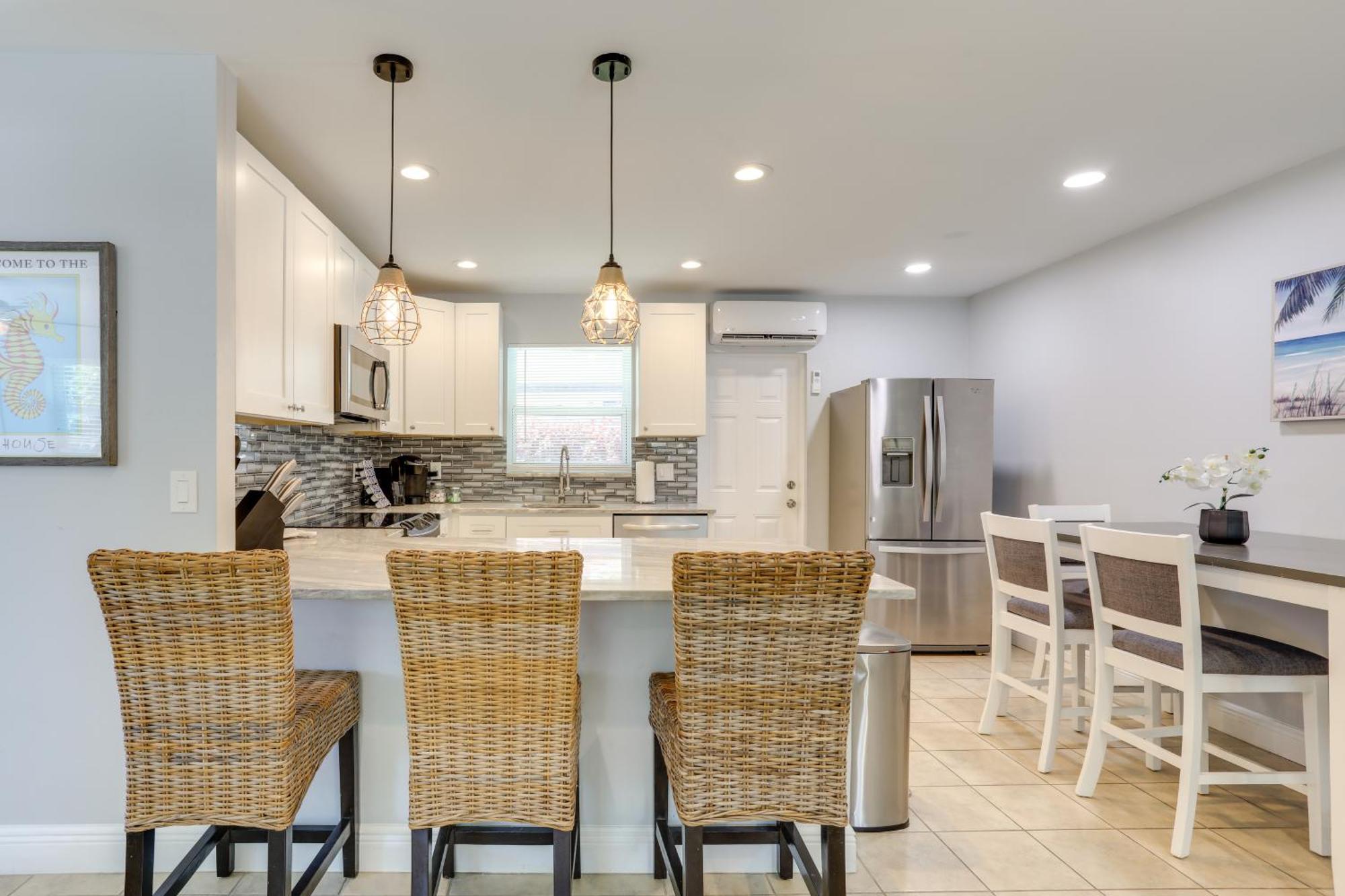 Palm Townhome 4 Mi To Juno Park! North Palm Beach