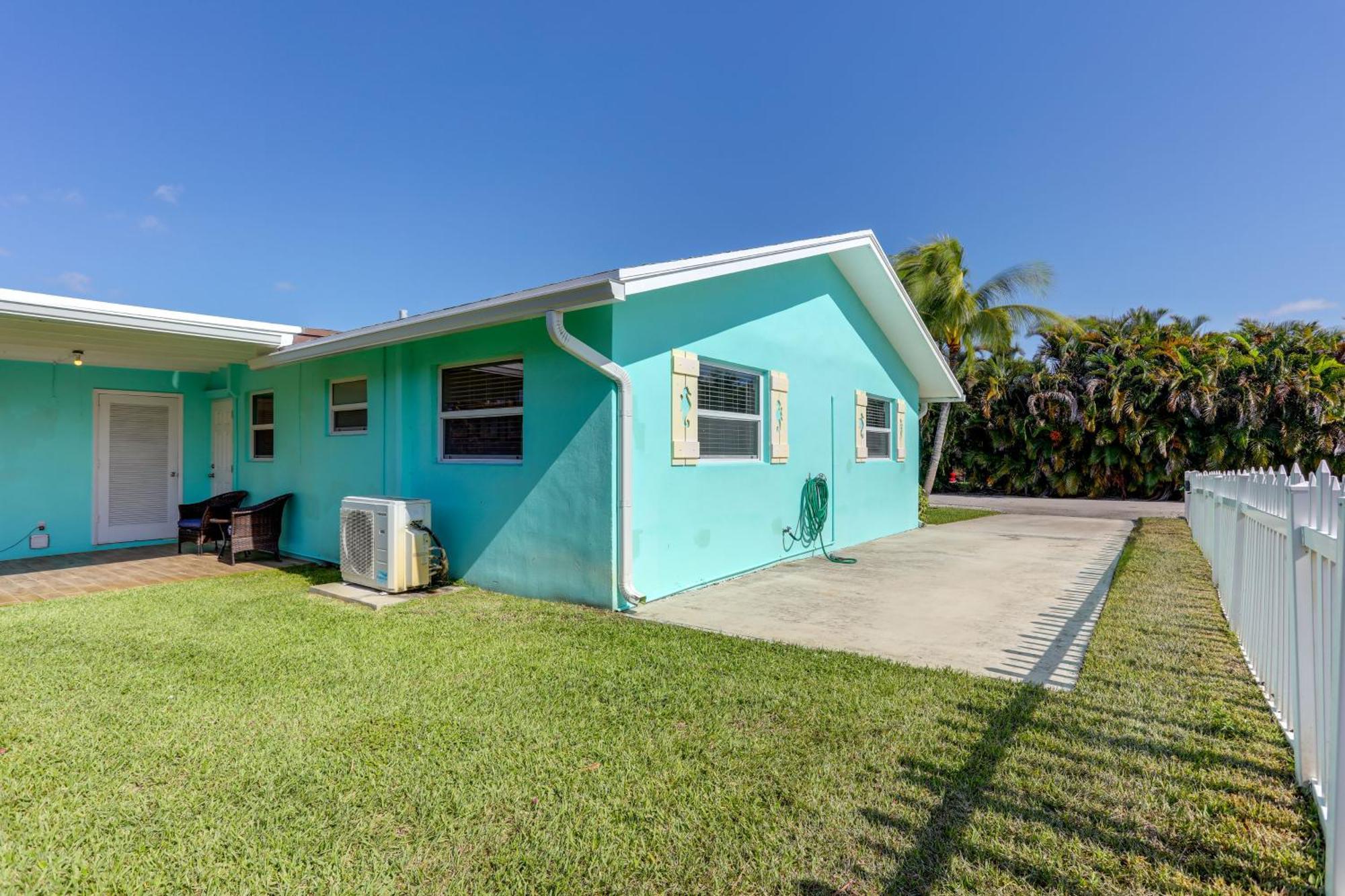 Palm Townhome 4 Mi To Juno Park! Holiday home