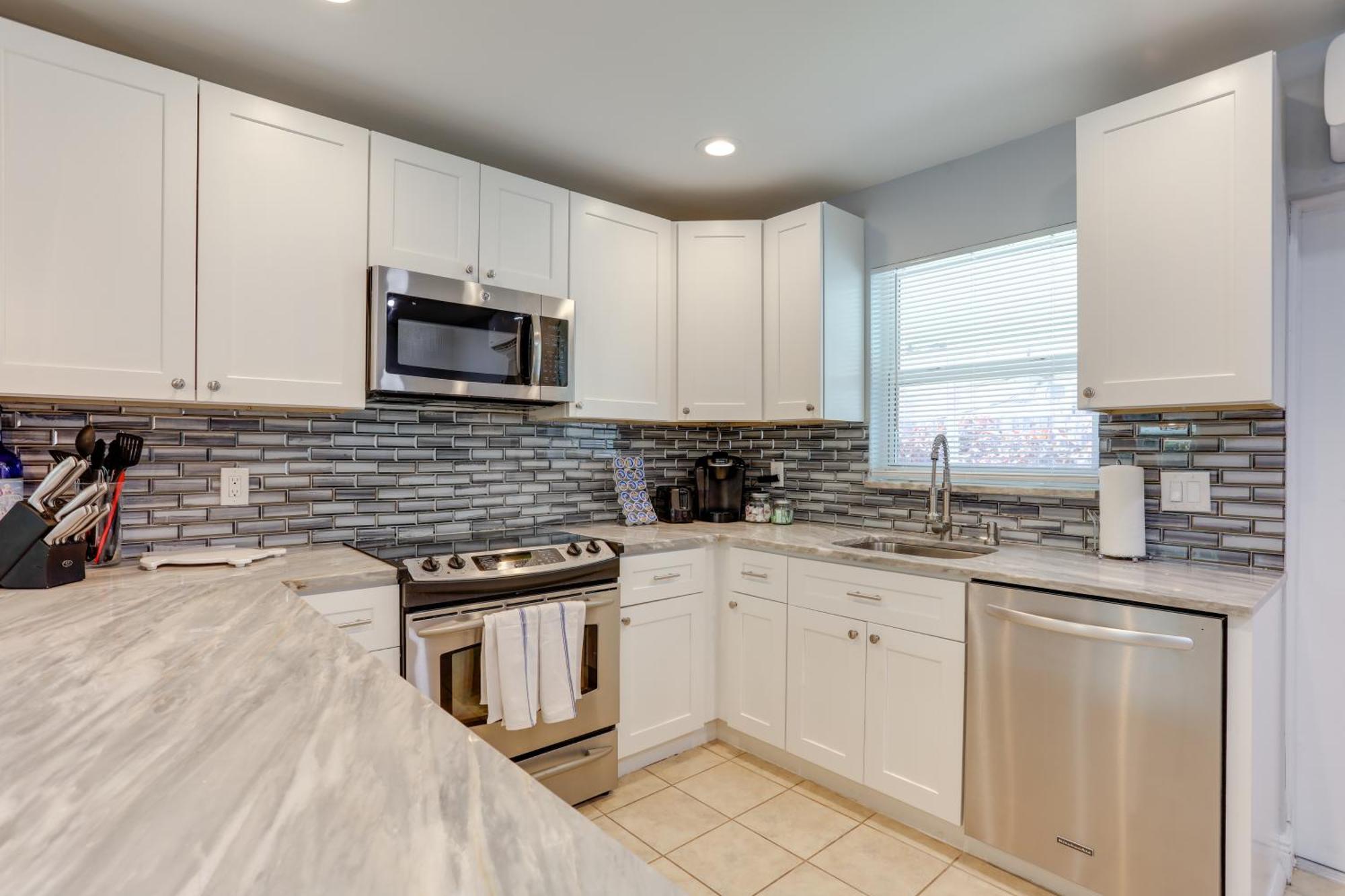 Holiday home Palm Townhome 4 Mi To Juno Park! *