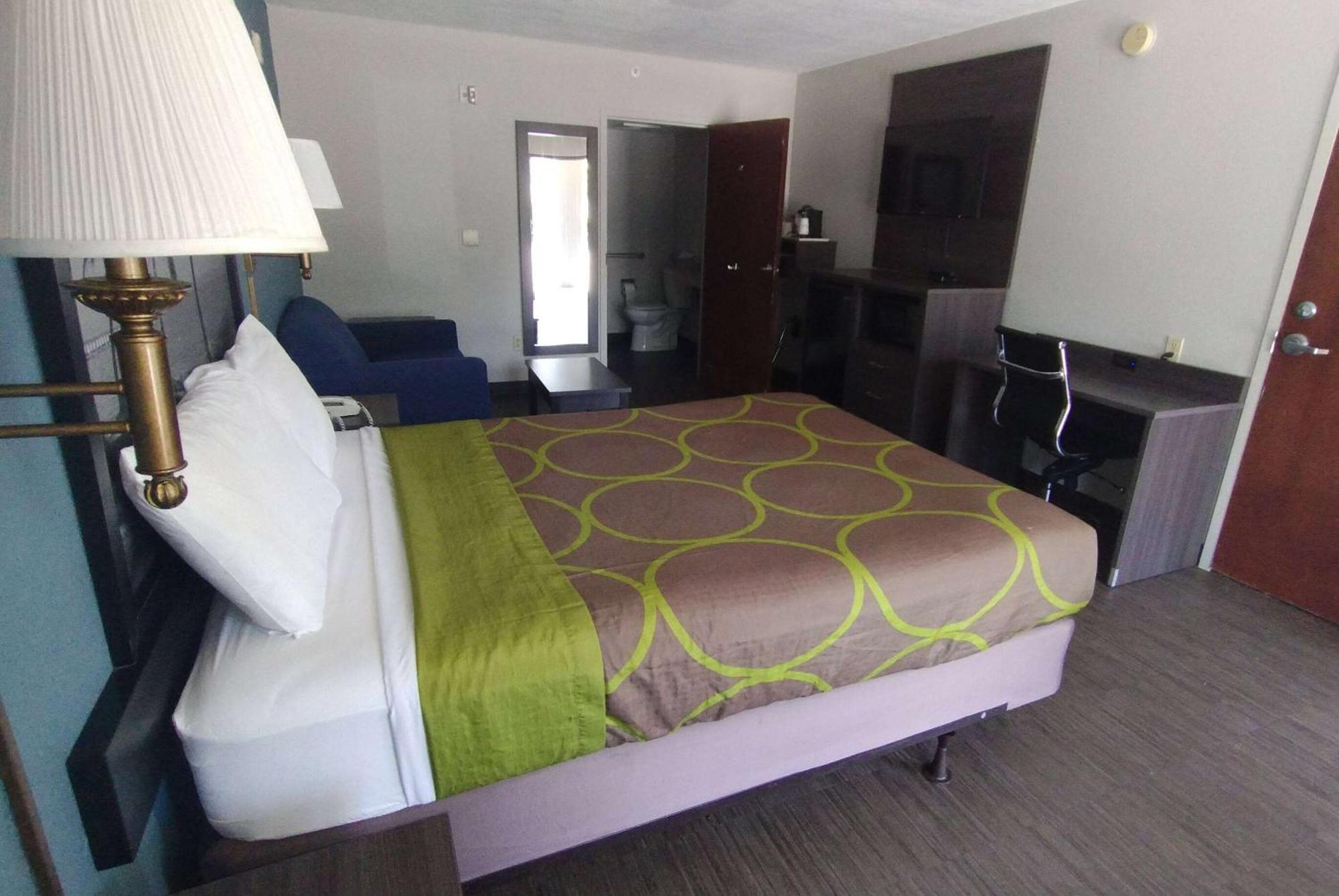 Hotel Super 8 By Wyndham Near Lauderdale Arpt Dania Beach