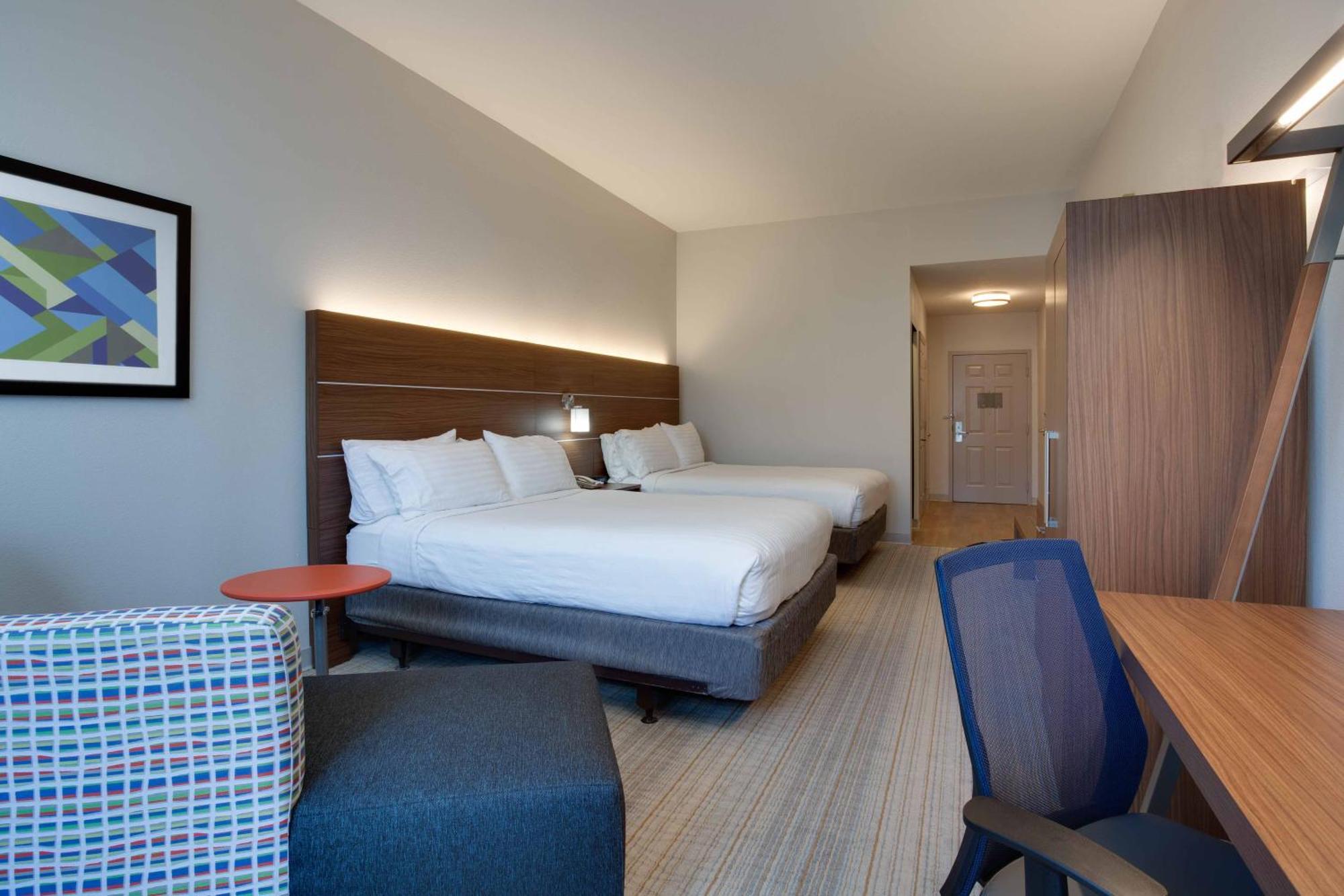 Hotel Express & International Airport By Ihg