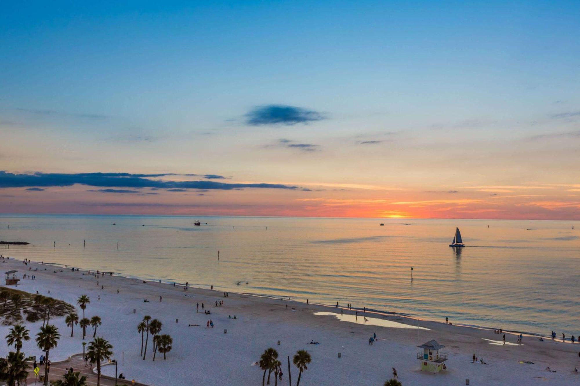 Wyndham Grand Beach 4*