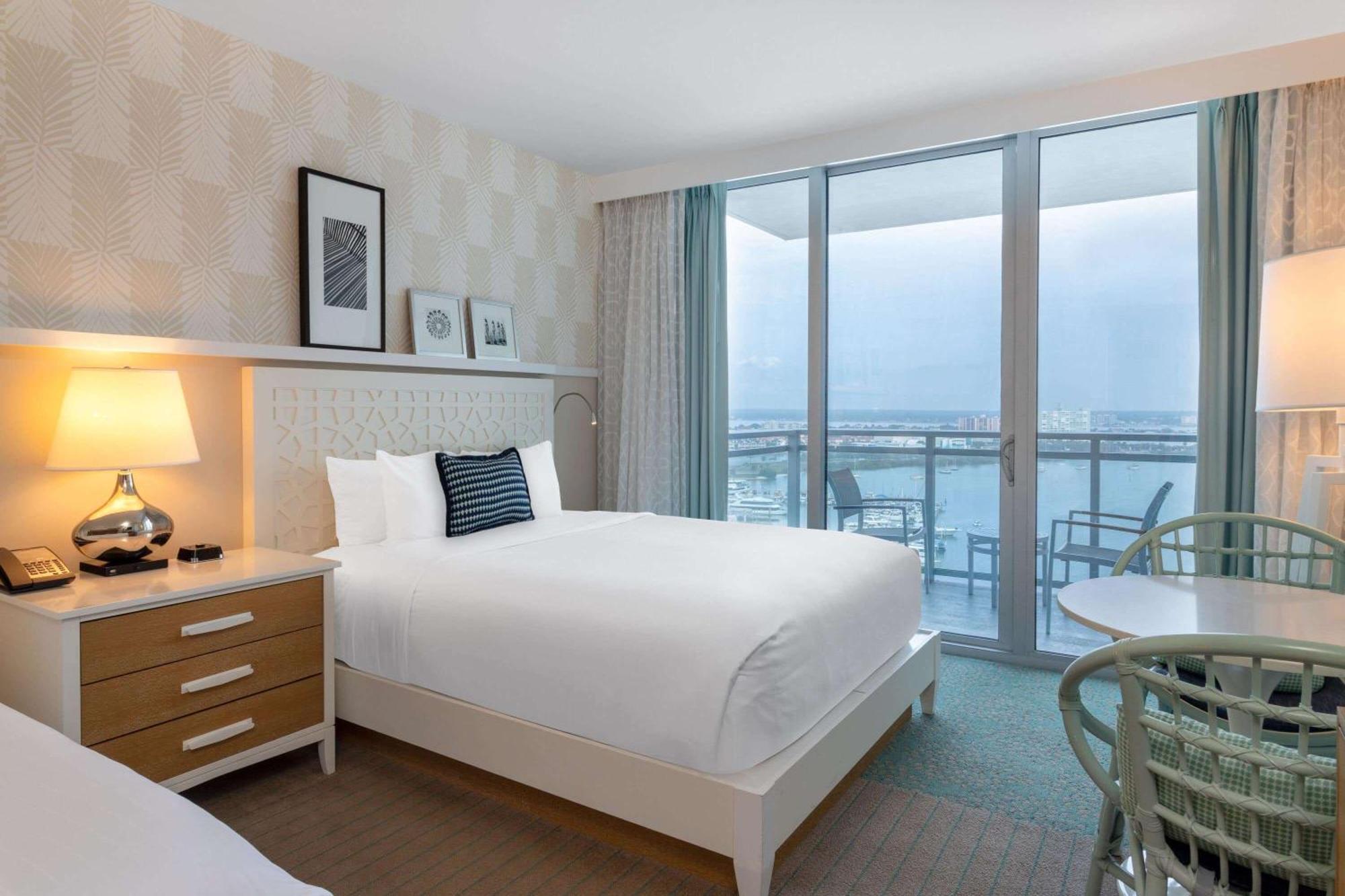 Wyndham Grand Beach 4*