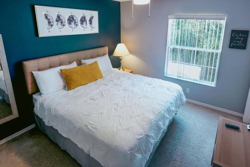 Apartment Ultimate Vacation Near Townhouse