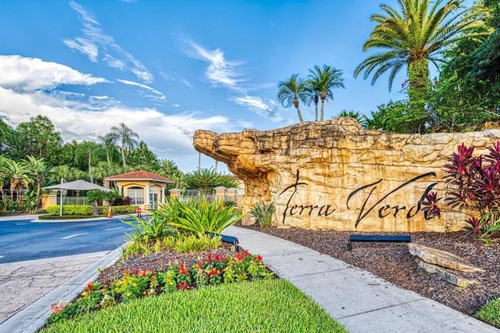 Ultimate Vacation Near Townhouse Apartment