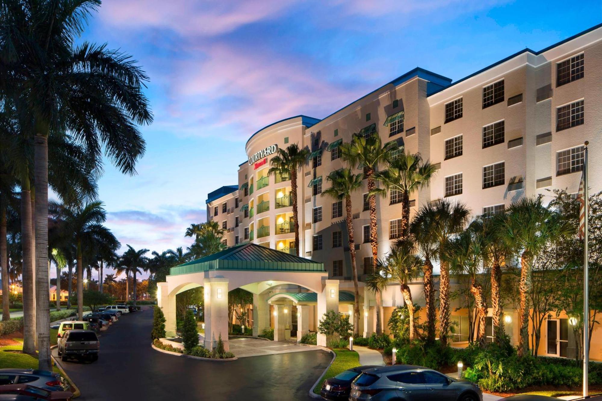 Courtyard By Marriott Lauderdale Airport & Cruise Port
