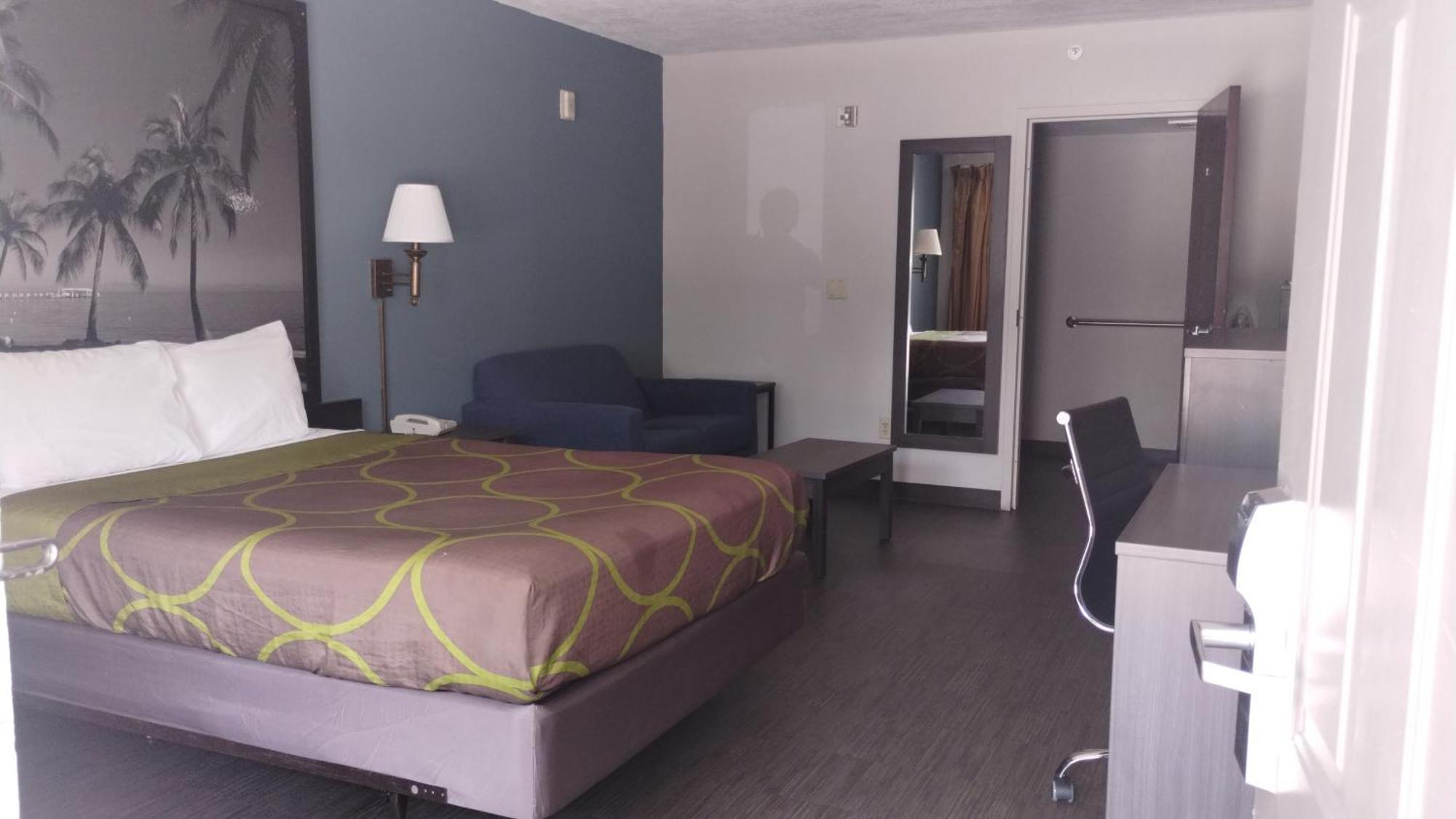 Hotel Super 8 By Wyndham Near Lauderdale Arpt Dania Beach