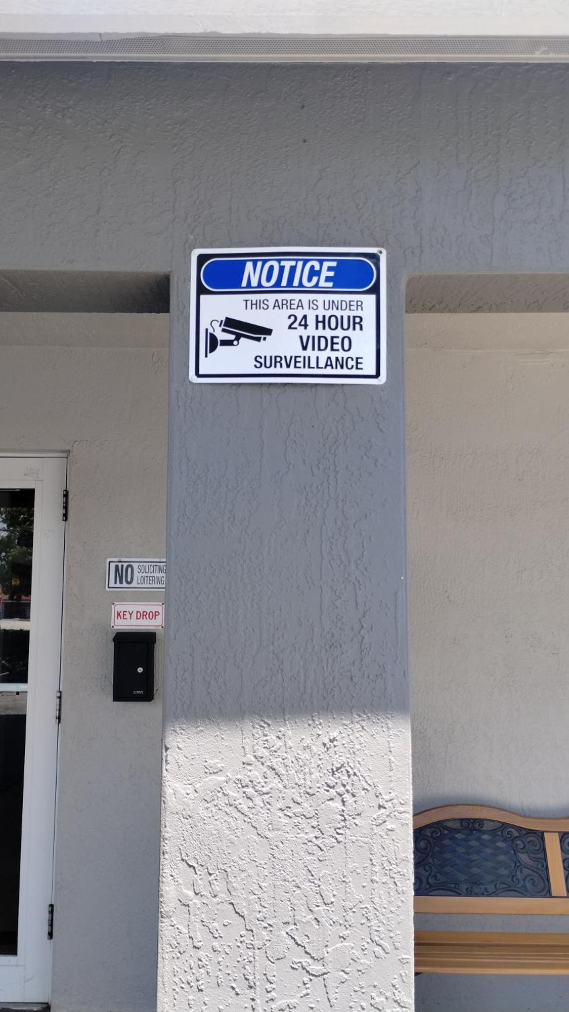 Super 8 By Wyndham Near Lauderdale Arpt