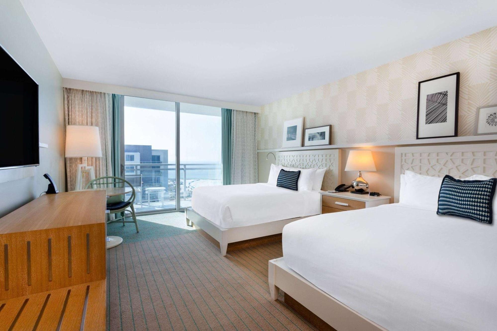 Wyndham Grand Beach Resort Clearwater Beach
