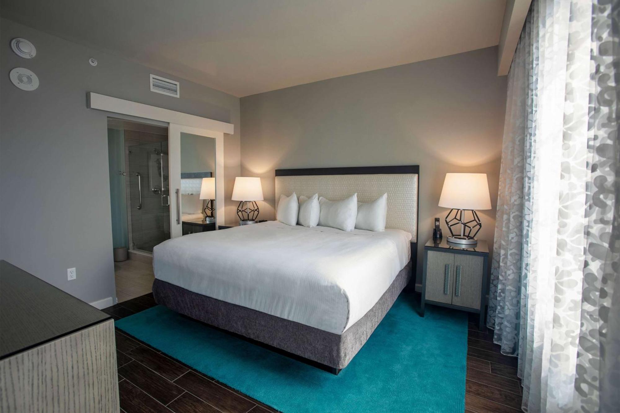 Hotel Wyndham Grand At Harbourside Place