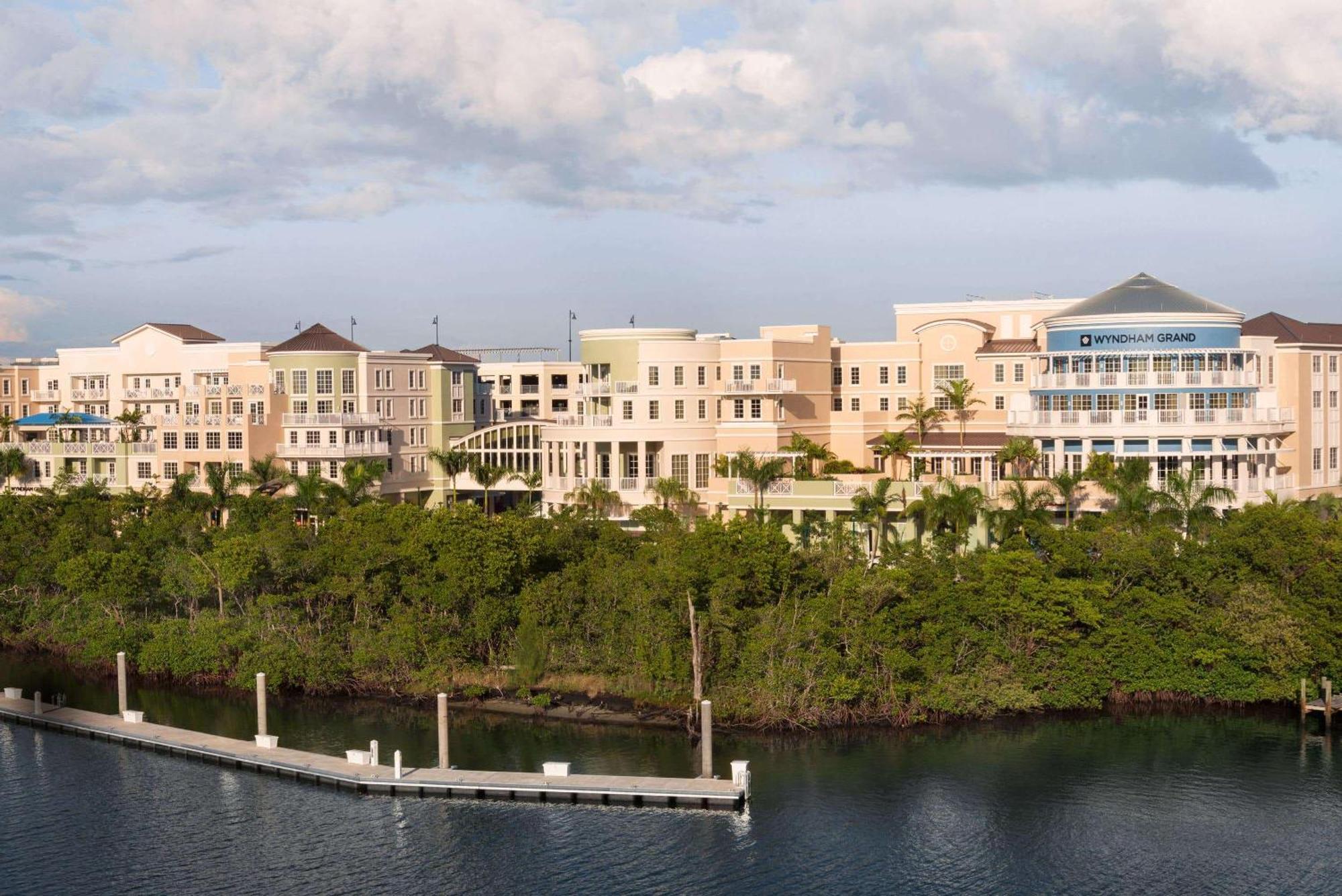 Wyndham Grand At Harbourside Place