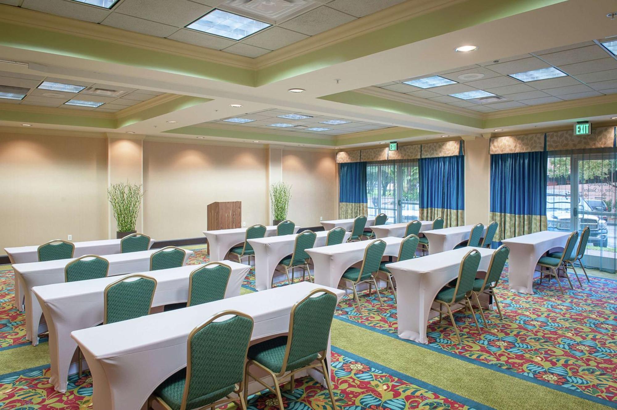 Hotel Hampton & St. Petersburg/downtown