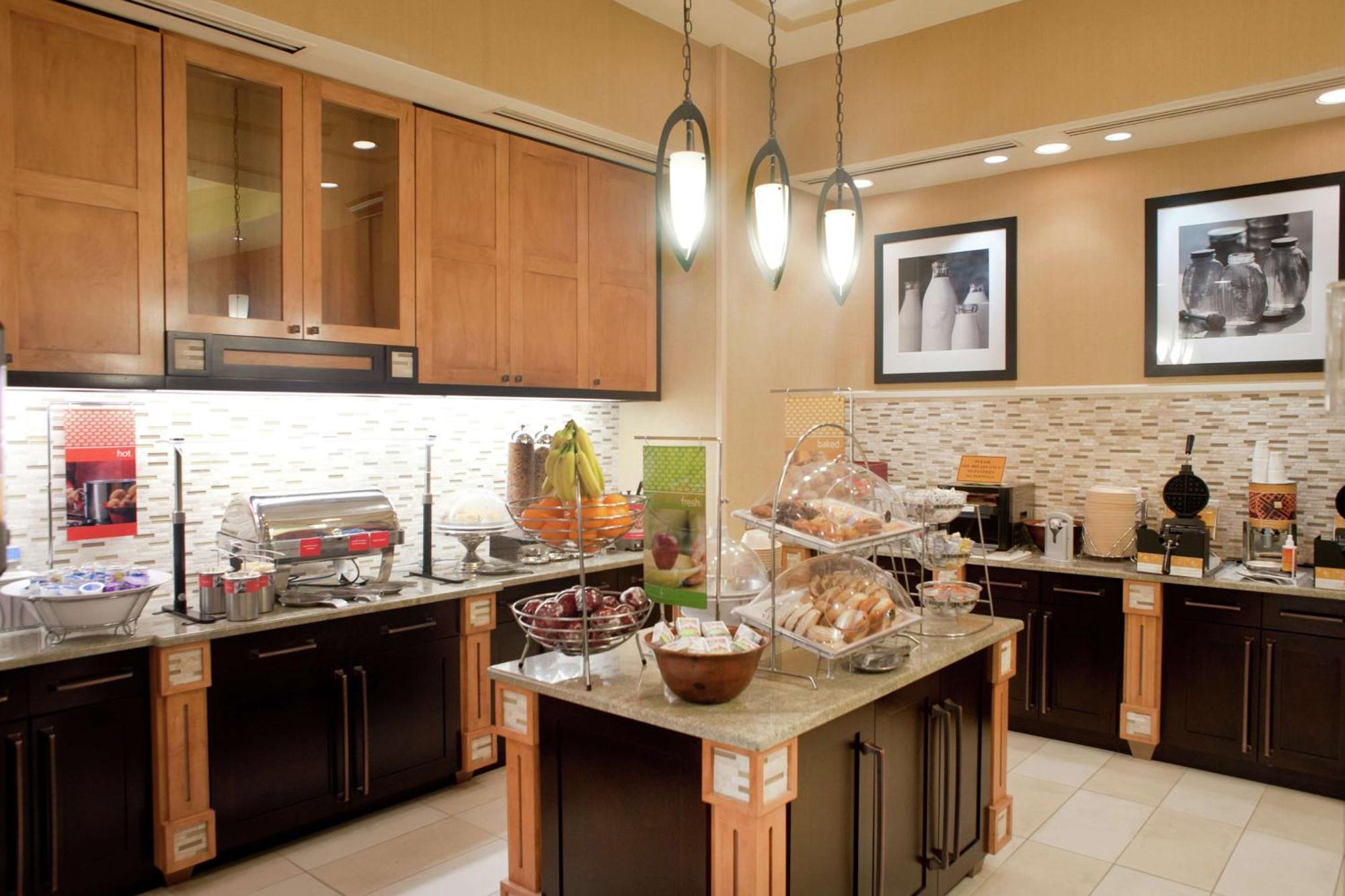Hampton & St. Petersburg/downtown Hotel 3*