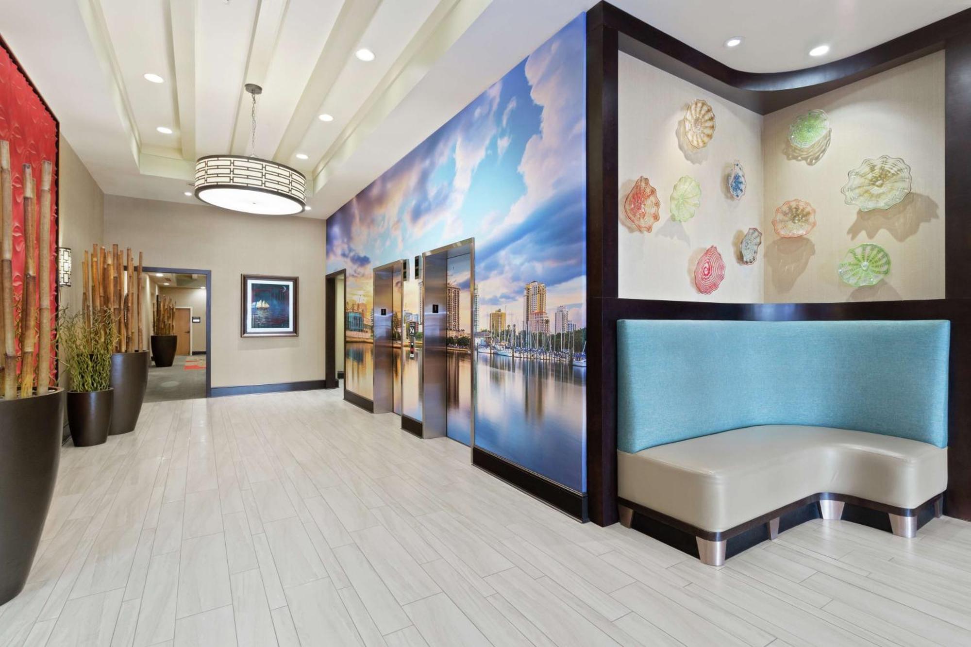 Hotel Hampton & St. Petersburg/downtown
