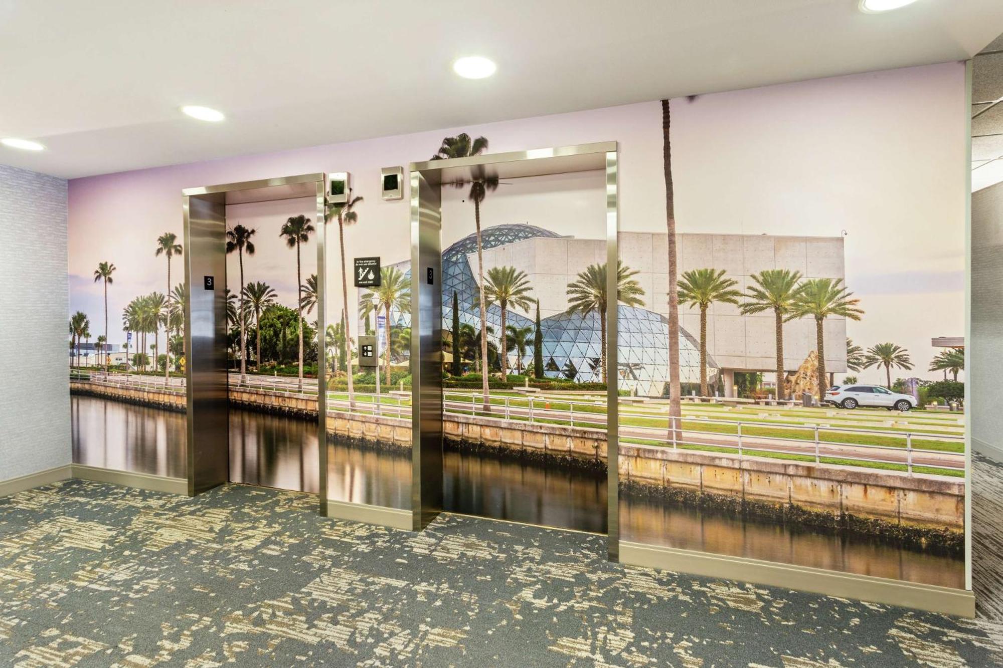 Hampton & St. Petersburg/downtown Hotel