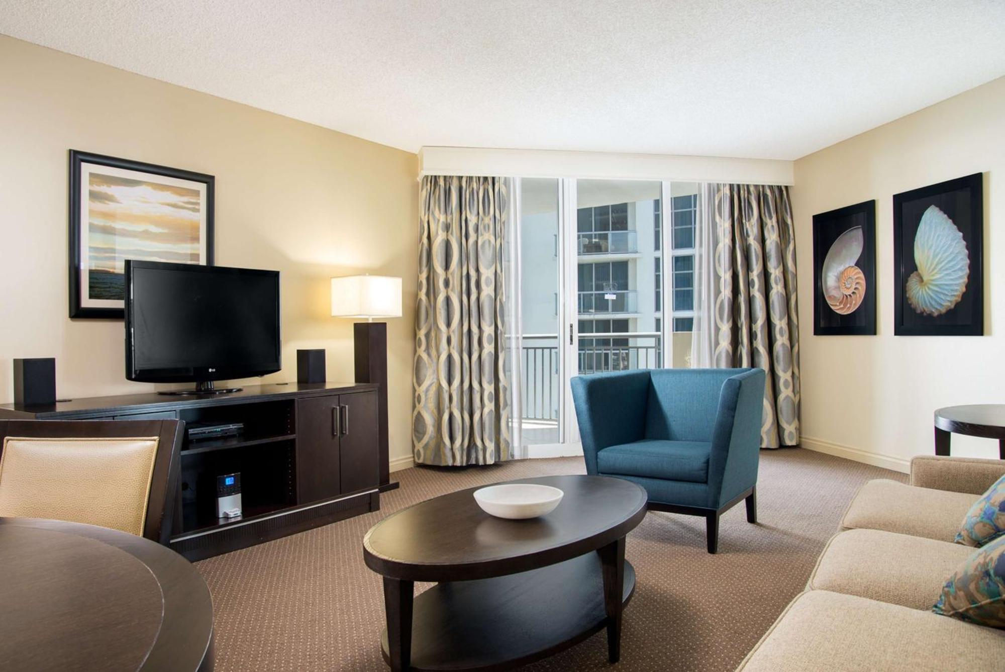 Resort Doubletree By Hilton Ocean Point - North Miami