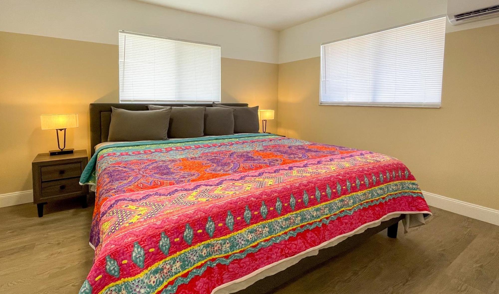 Lazy Cuckoo - Sleek And Stylish Guest house Fort Myers Beach