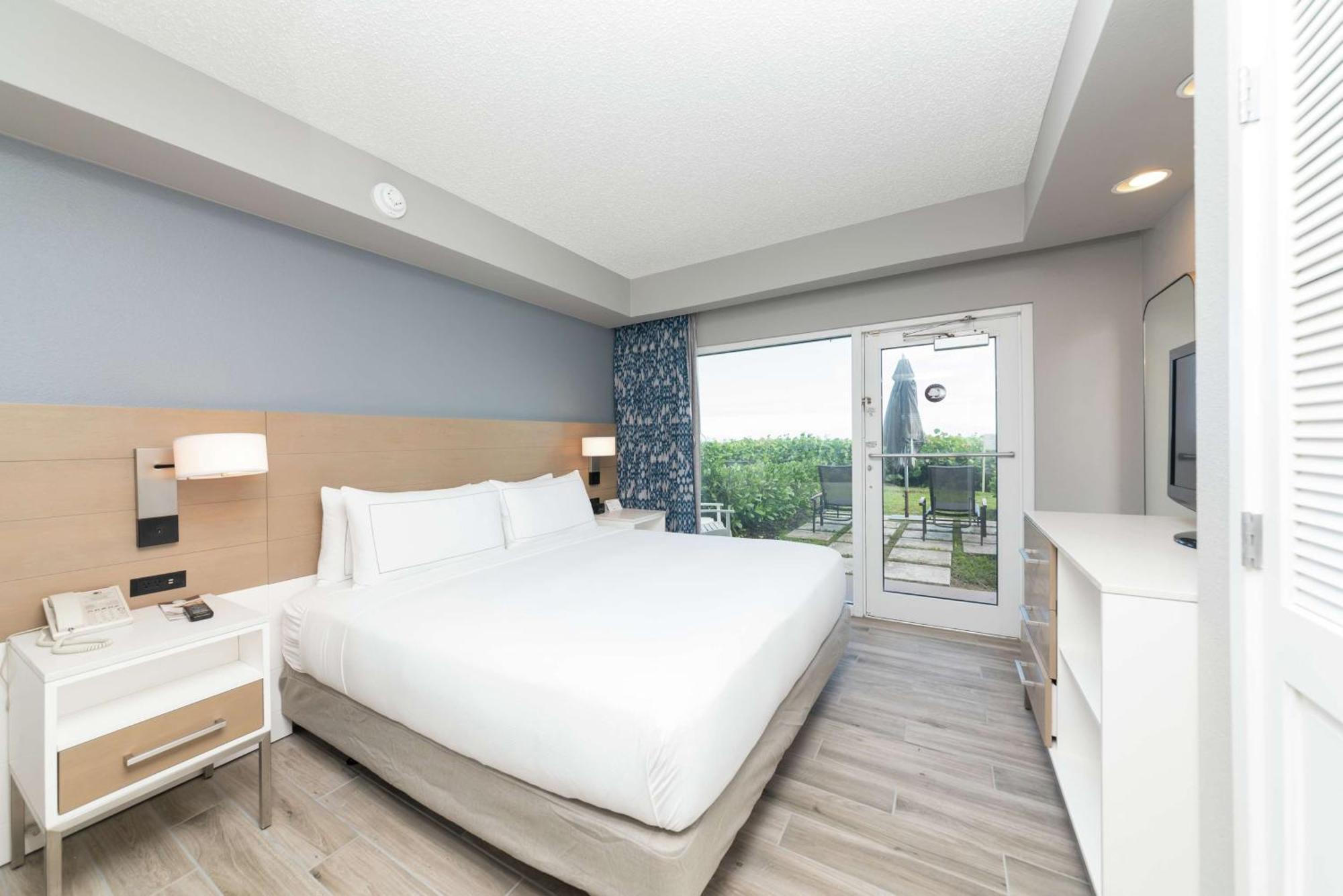 Doubletree By Hilton Oceanfront