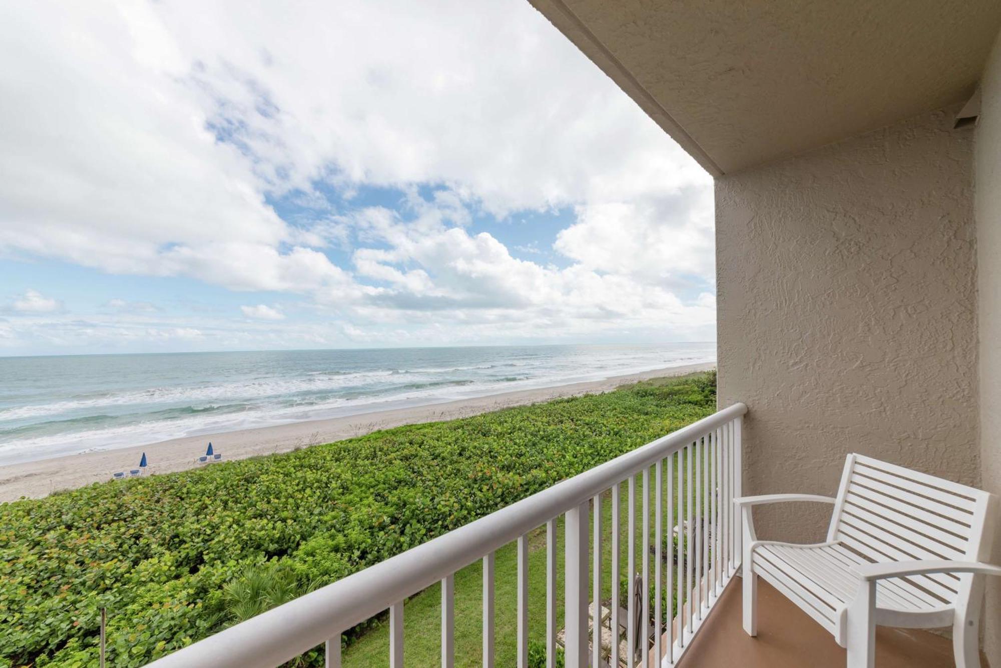 Hotel Doubletree By Hilton Oceanfront 4*