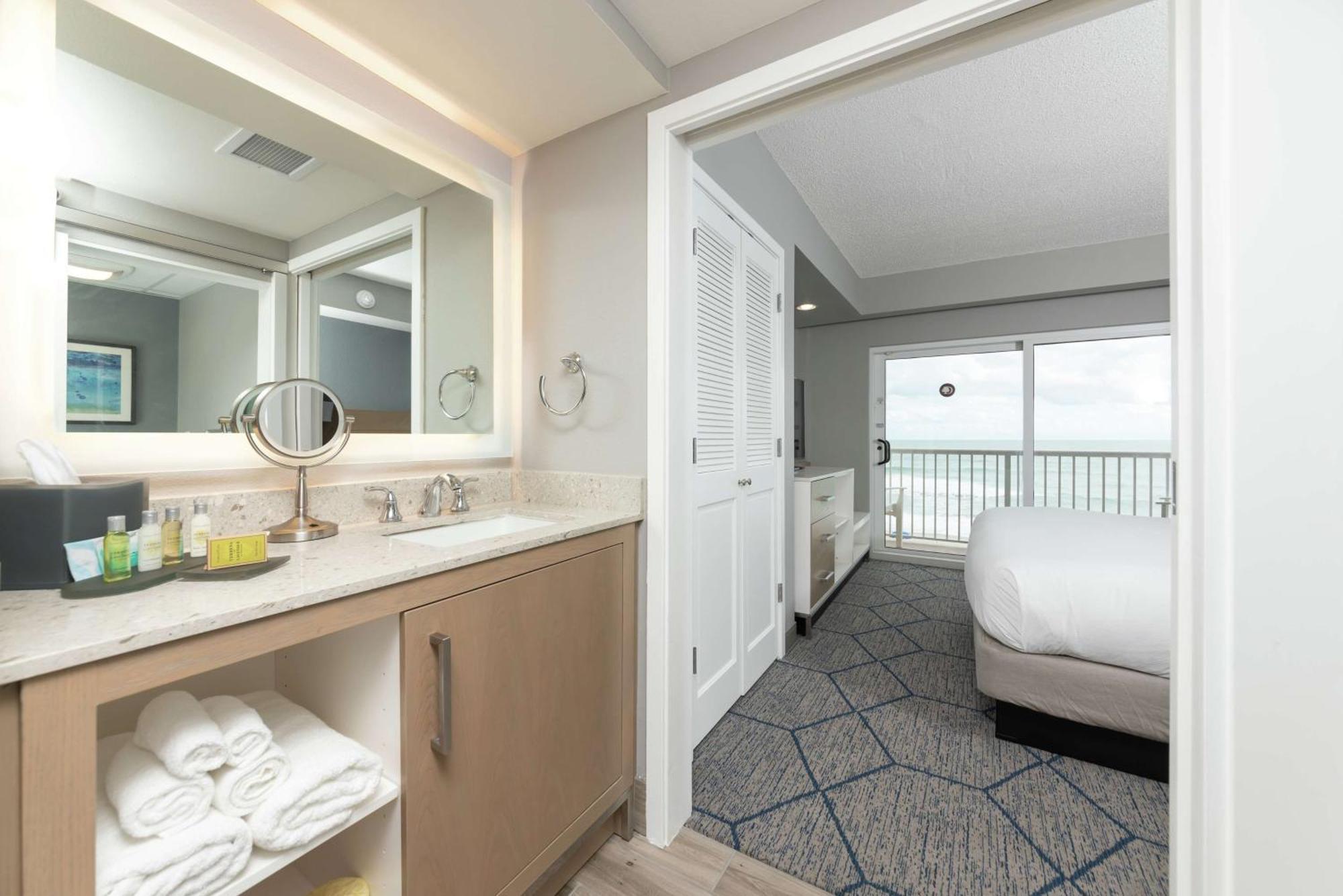 Doubletree By Hilton Oceanfront Hotel Melbourne