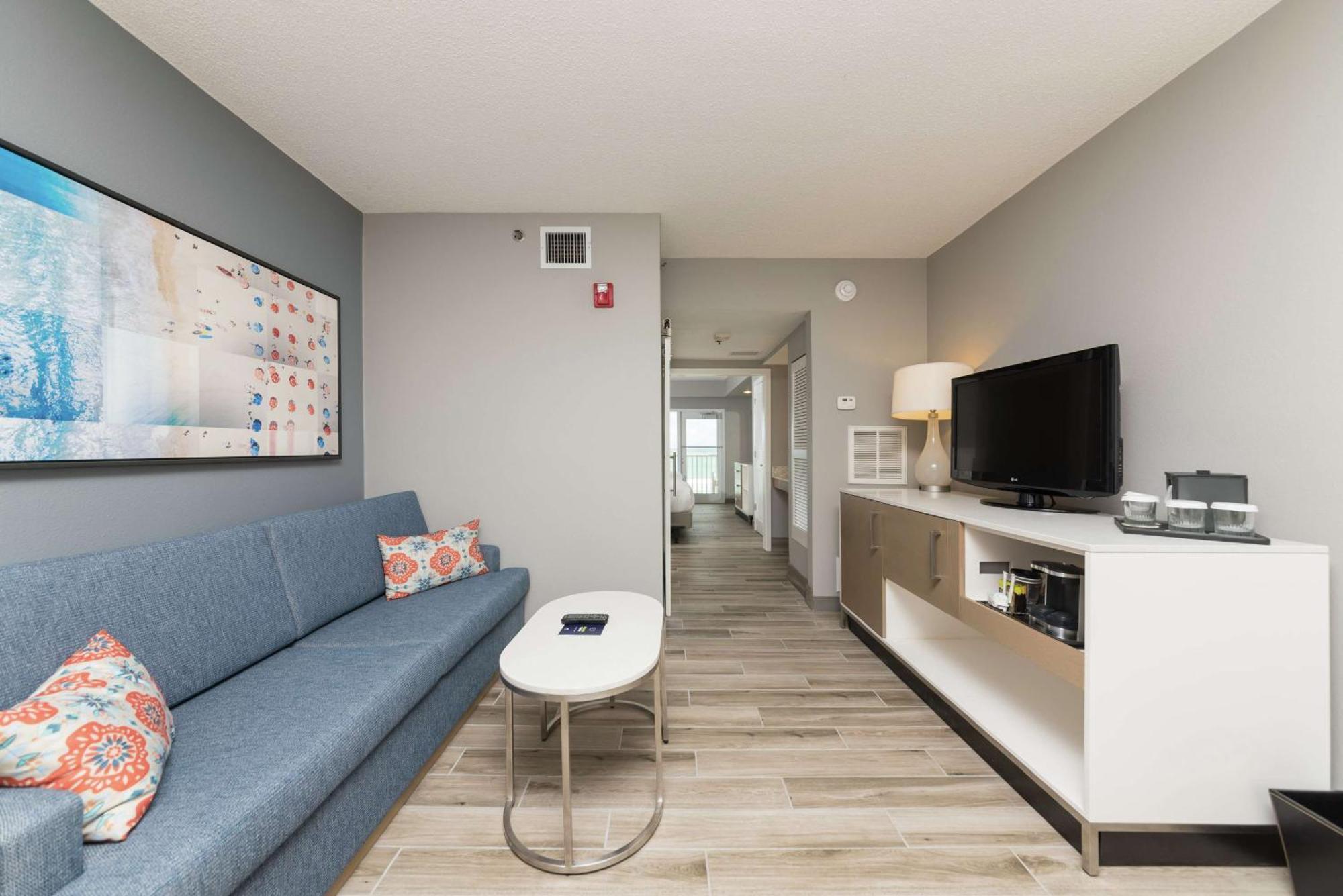 Doubletree By Hilton Oceanfront Hotel 4*