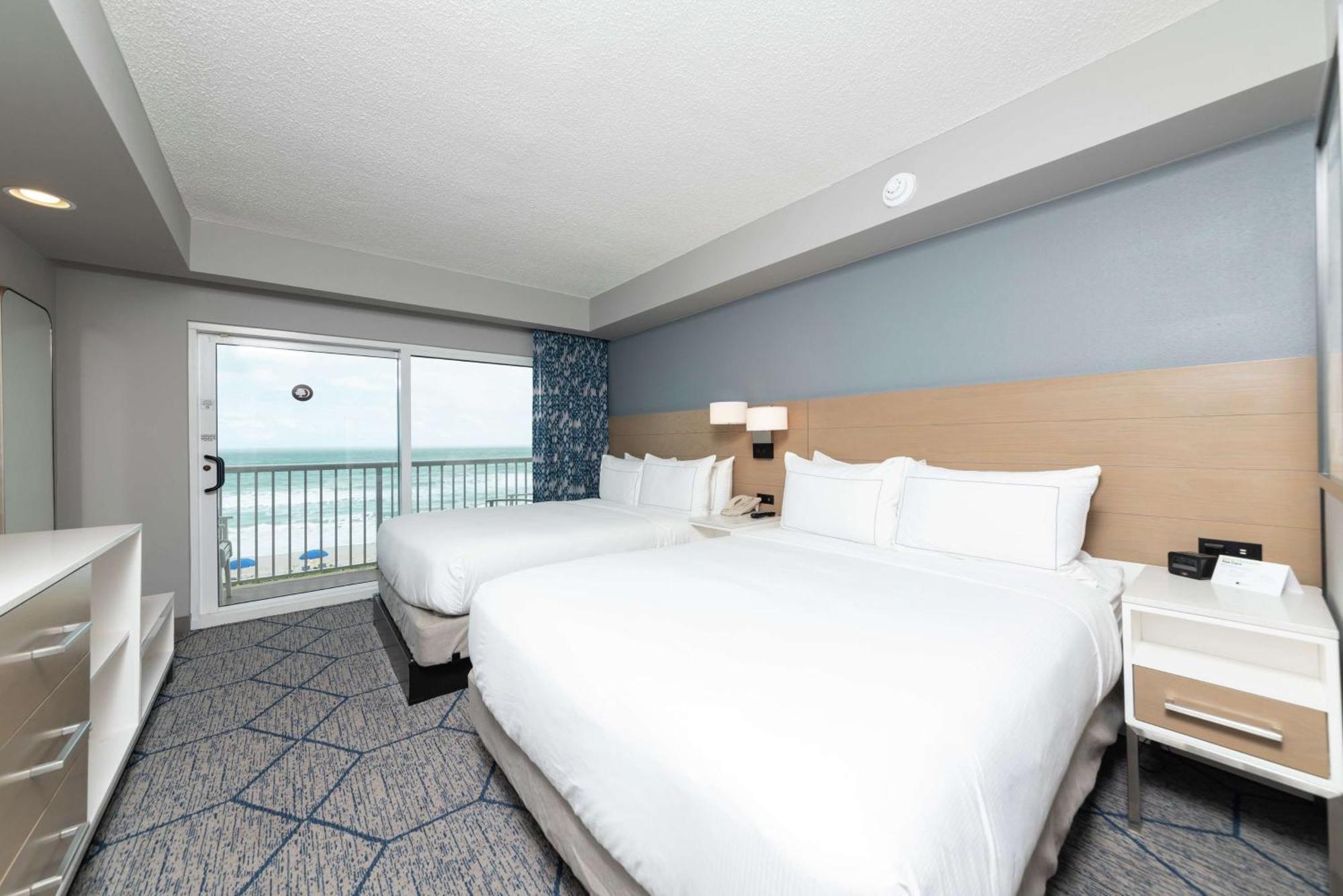 Doubletree By Hilton Oceanfront Hotel 4*