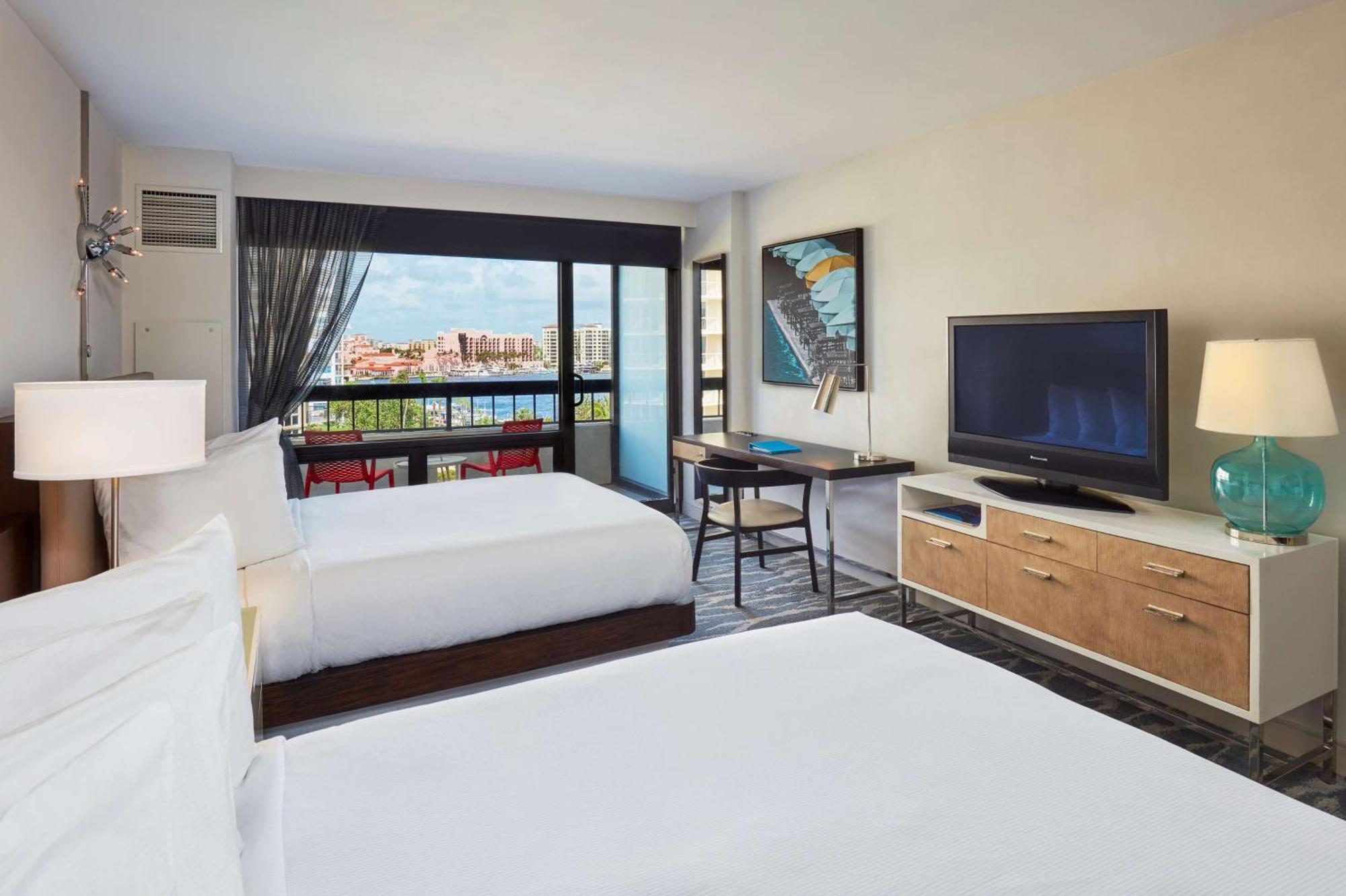 Resort Waterstone & Marina Boca Raton, Curio Collection By Hilton Boca Raton