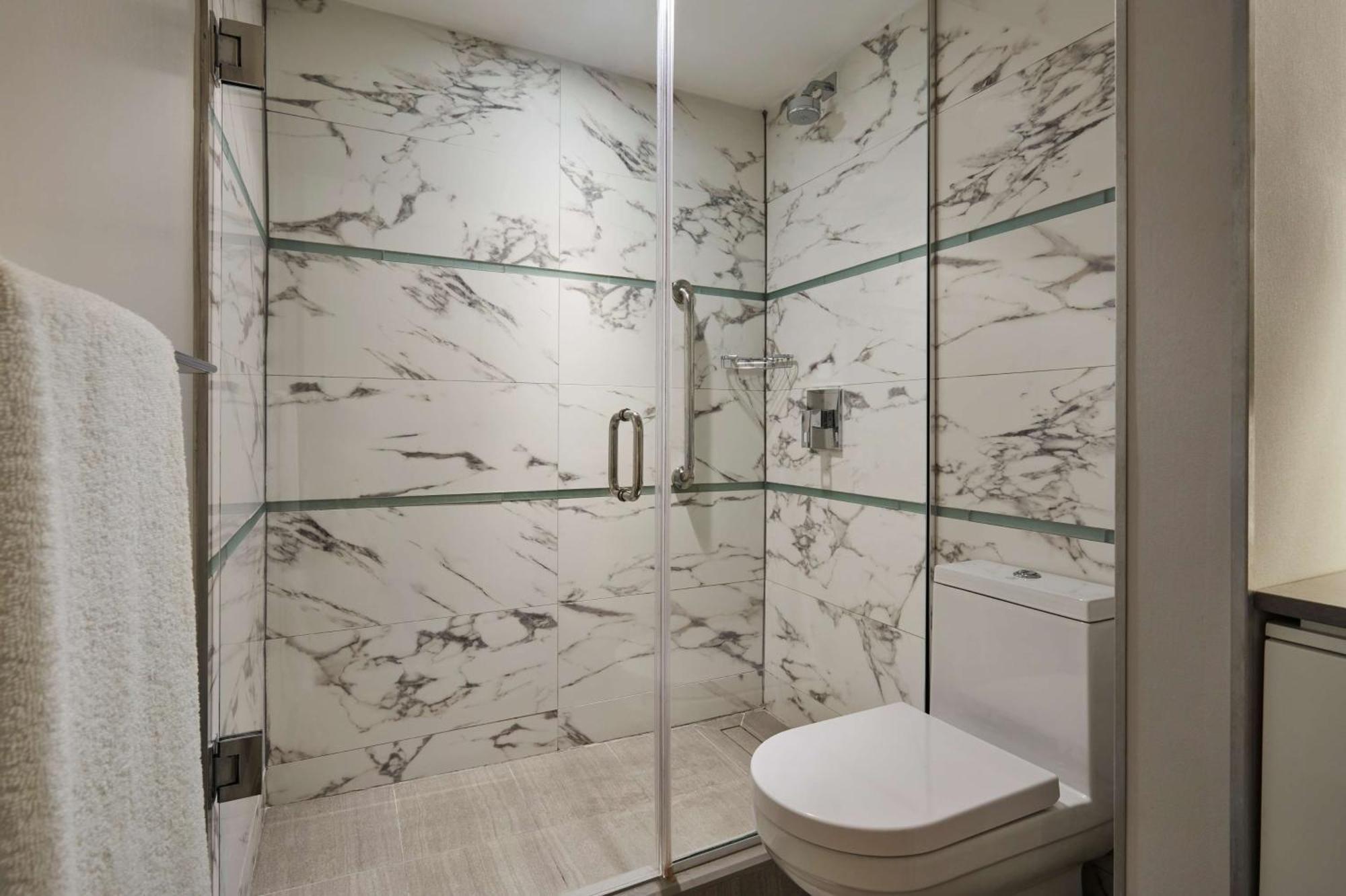 Waterstone & Marina Boca Raton, Curio Collection By Hilton Resort