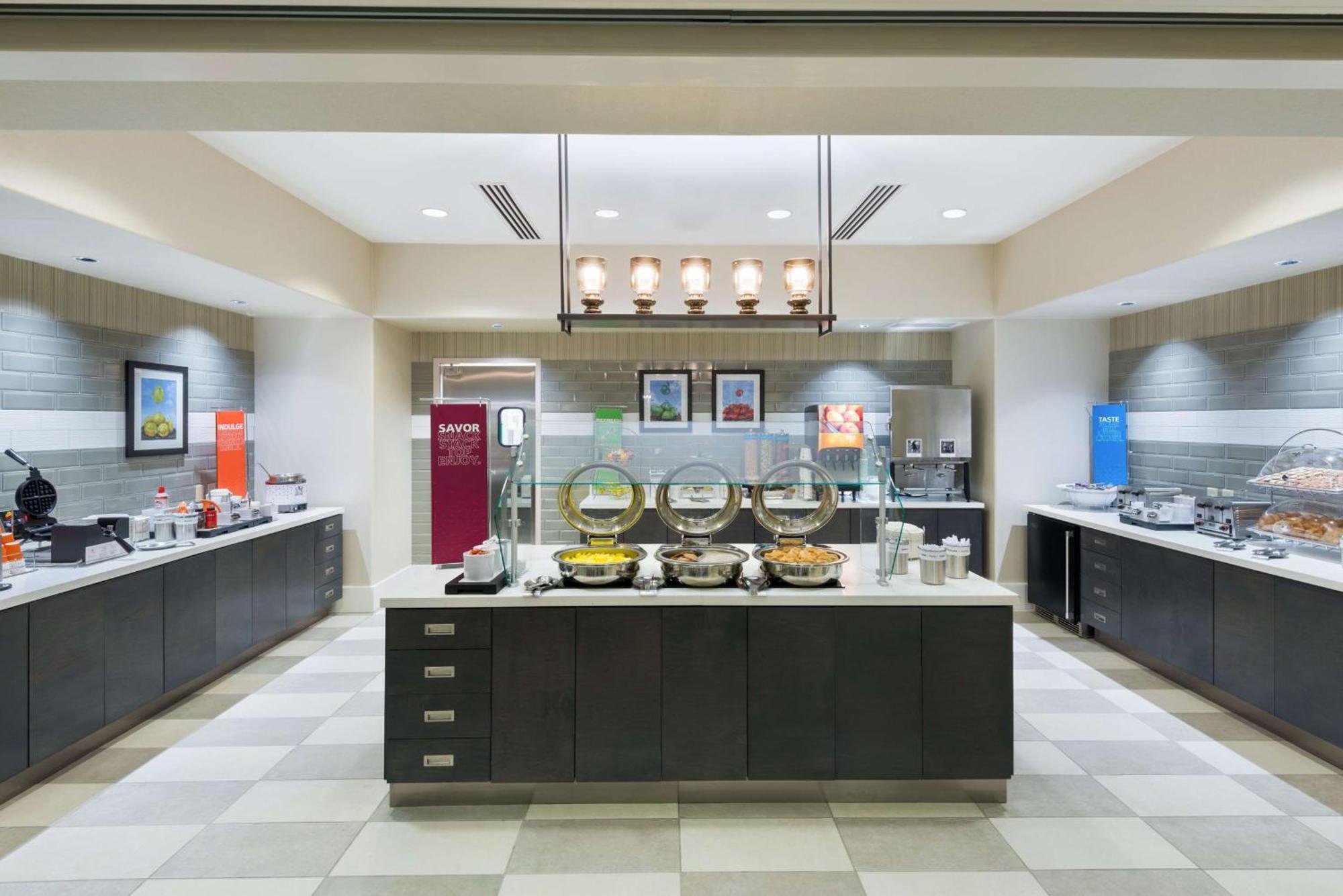 Hampton & Airport Avion Park Westshore 3* Tampa