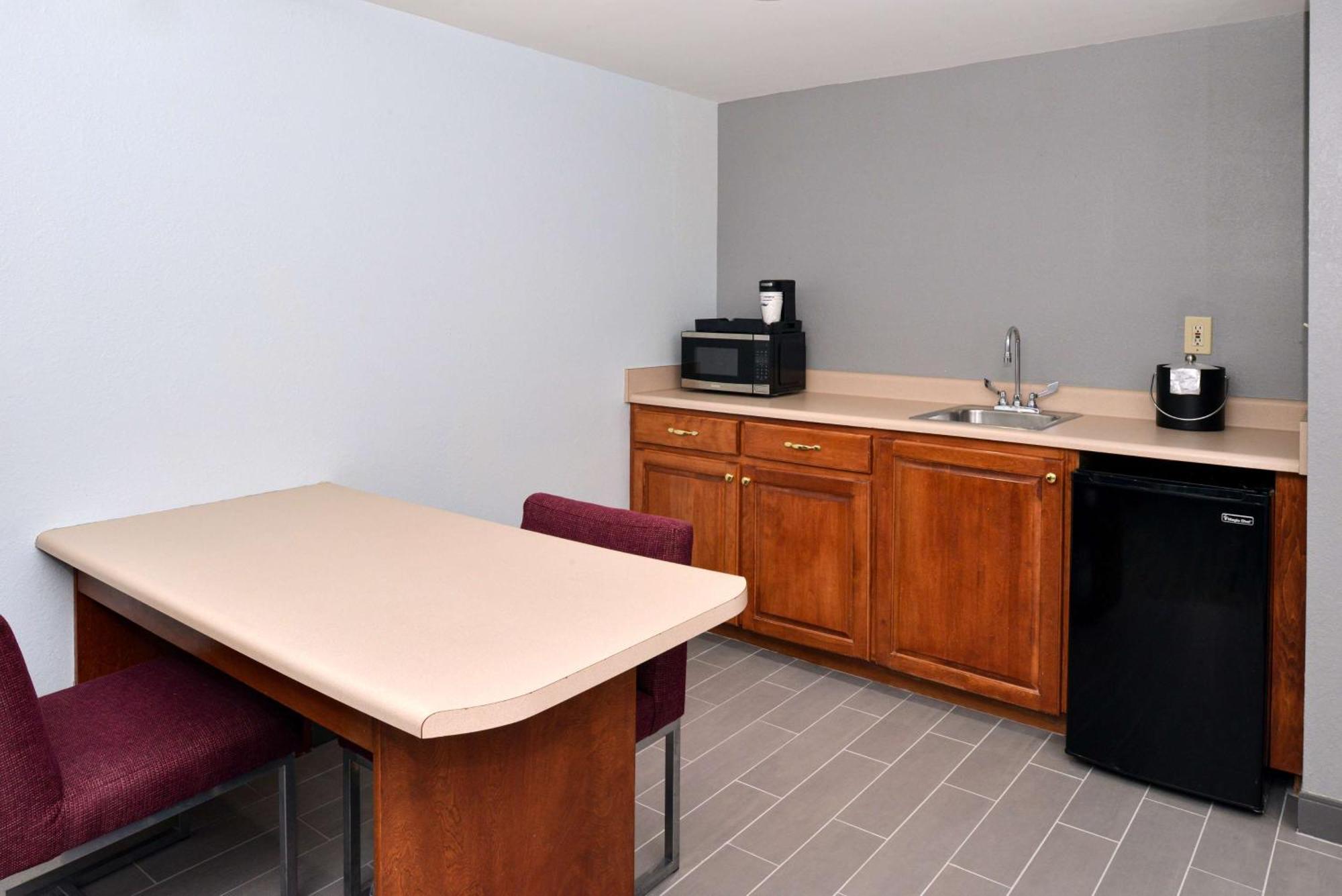 Hampton By Hilton Panama Hotel 3*
