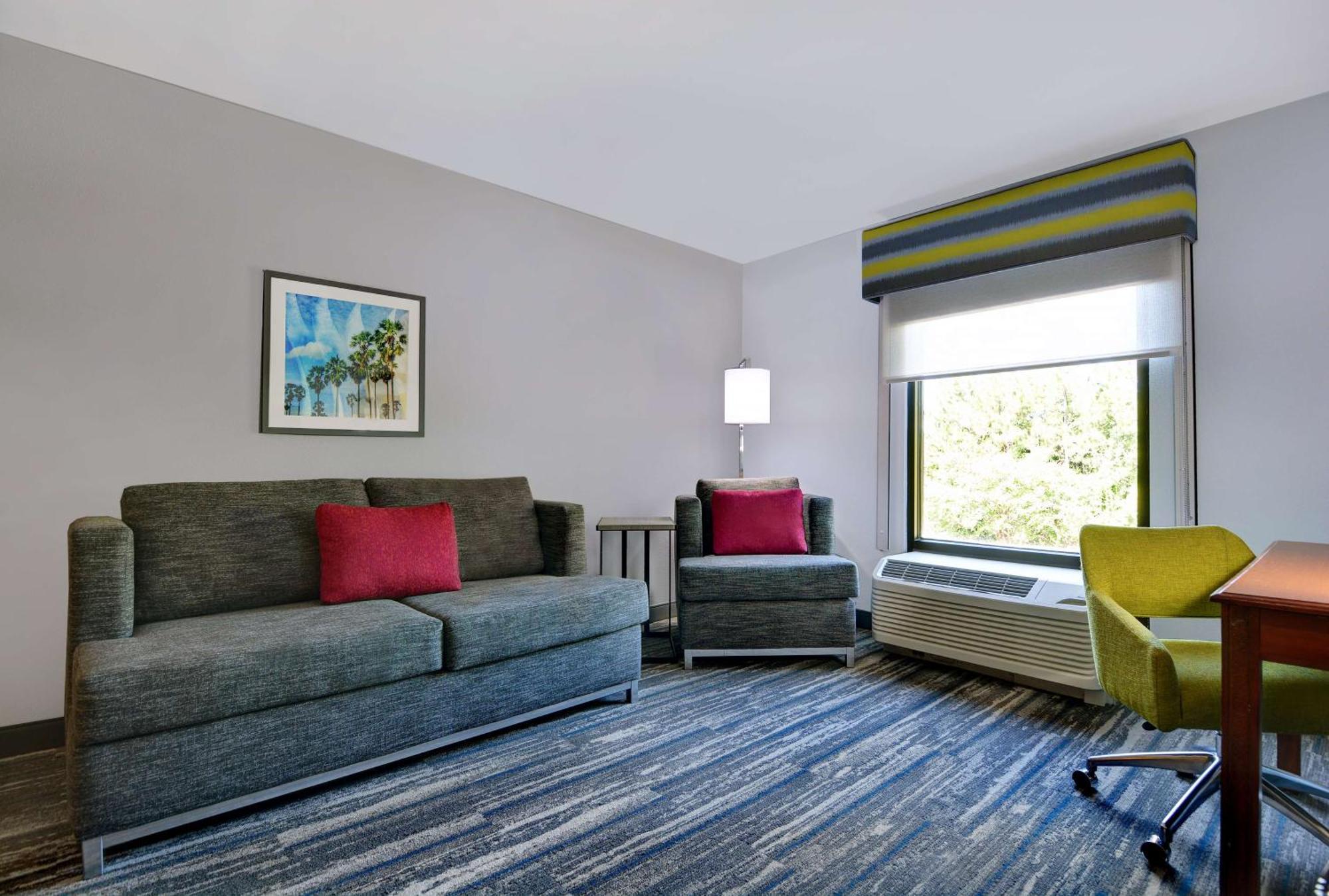 Hotel Hampton By Hilton Panama 3*