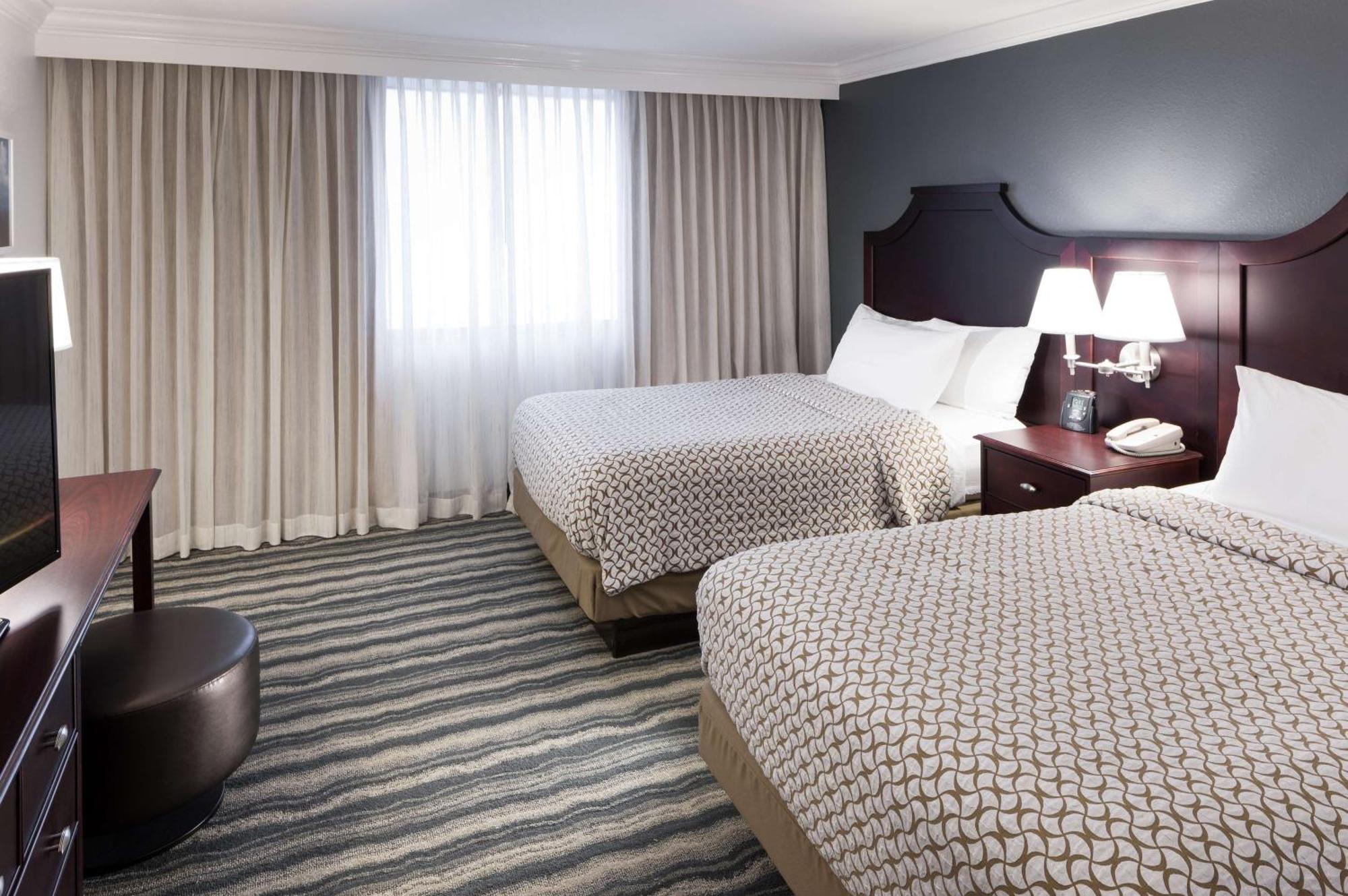 Embassy By Hilton Tampa Brandon