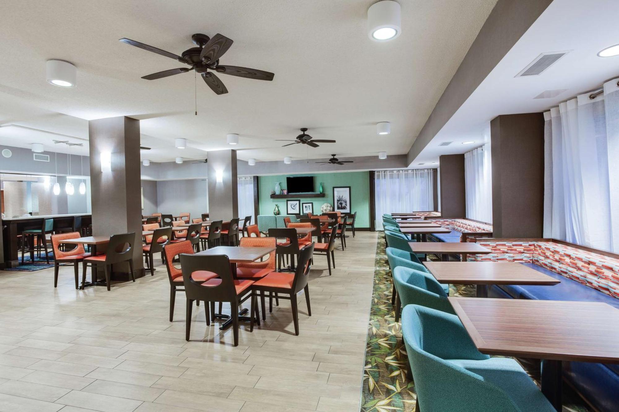 Hotel Hampton Orlando-convention Center International Drive Area 3*